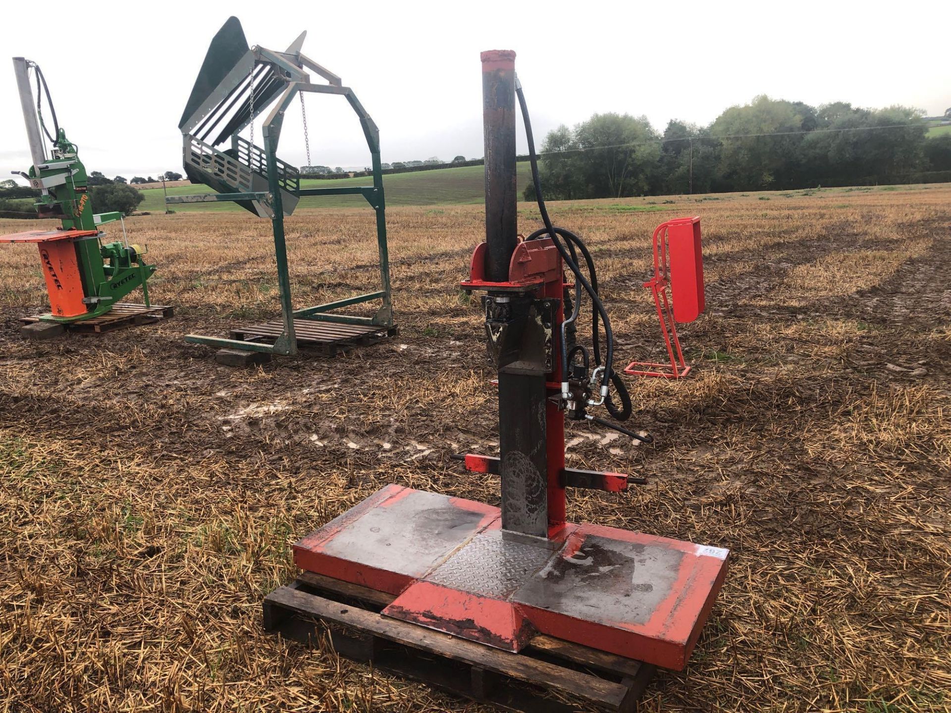 Hydraulic log splitter - Image 3 of 3