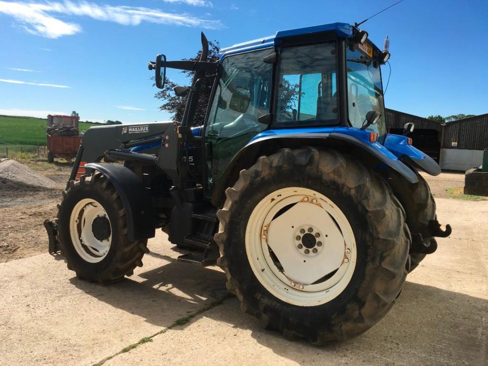 2003 New Holland TS115 tractor with Mailleux MX120 front loader. 2 spool valves, rear link arms and - Image 8 of 13