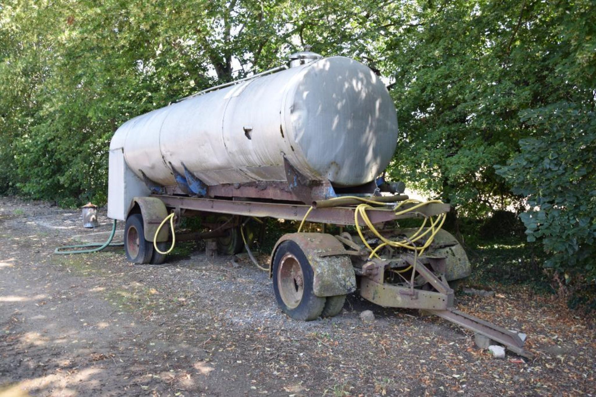 Stainless steel 4 wheel 10,000l tanker on Scammel carriage - Image 5 of 5