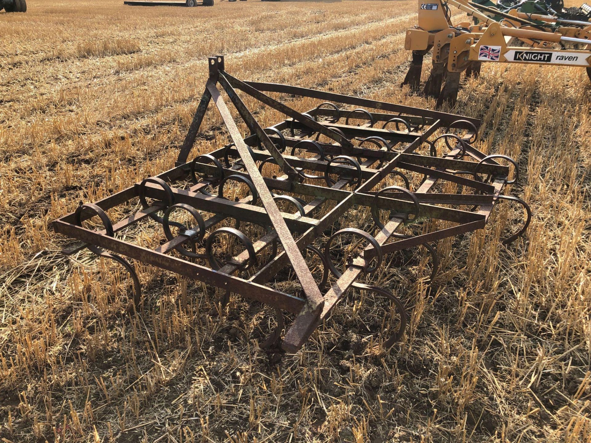 Springtine cultivator 8ft, linkage mounted - Image 3 of 4