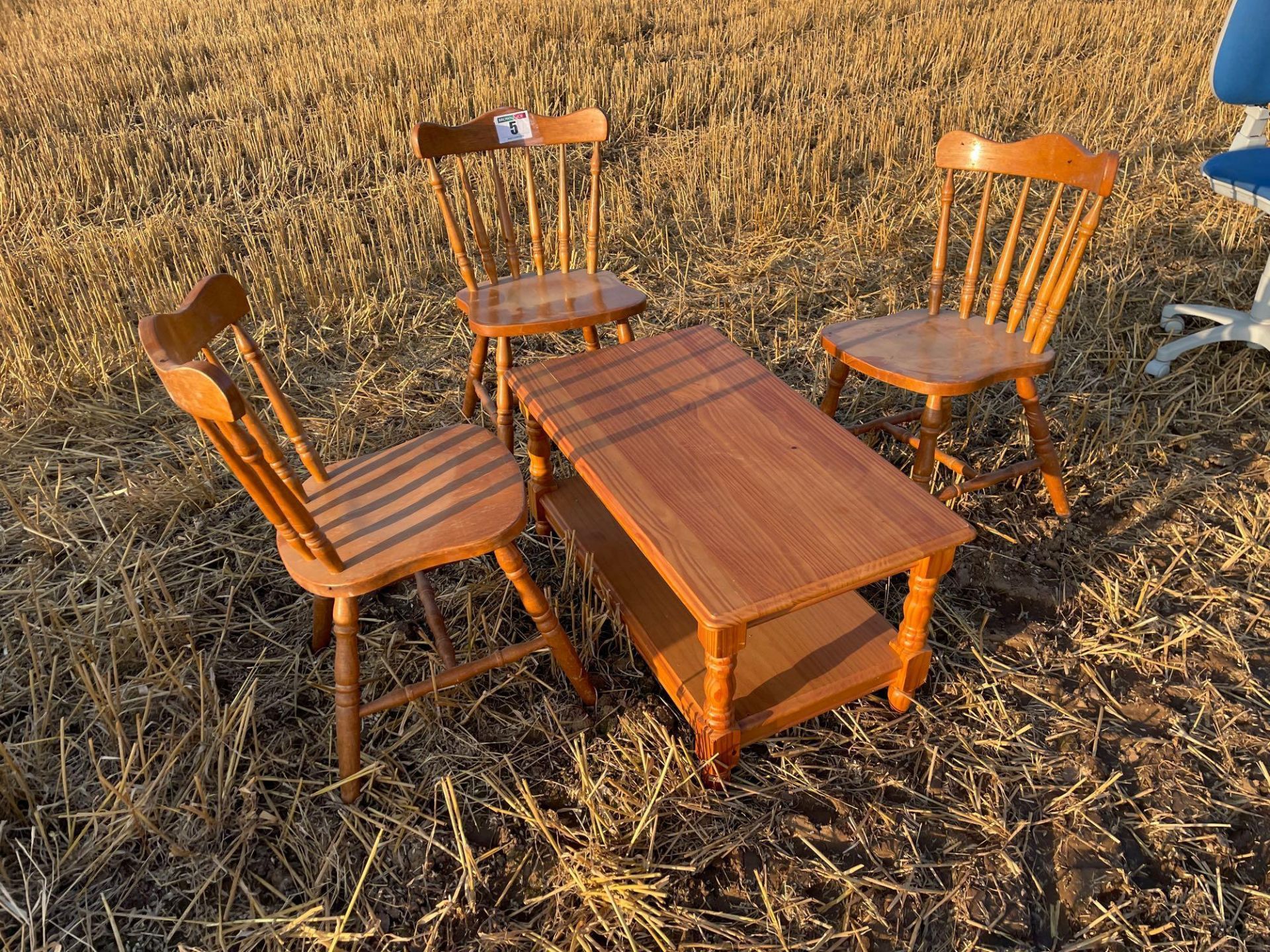 Chairs and coffee table