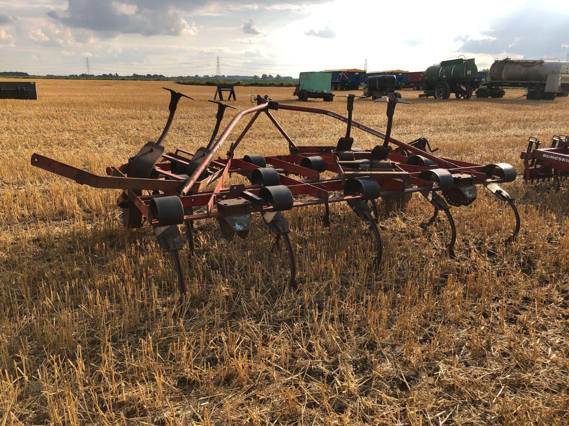 Kongskilde Vibroflex 4m linkage mounted cultivator with depth wheels, linkage mounted - Image 3 of 5