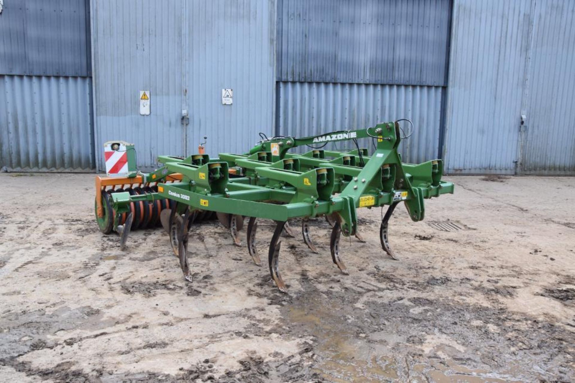 2012 Amazone Cenius 3002 3m cultivator with tines, discs and packer. Serial No: CXS0001513. Manual i - Image 3 of 17