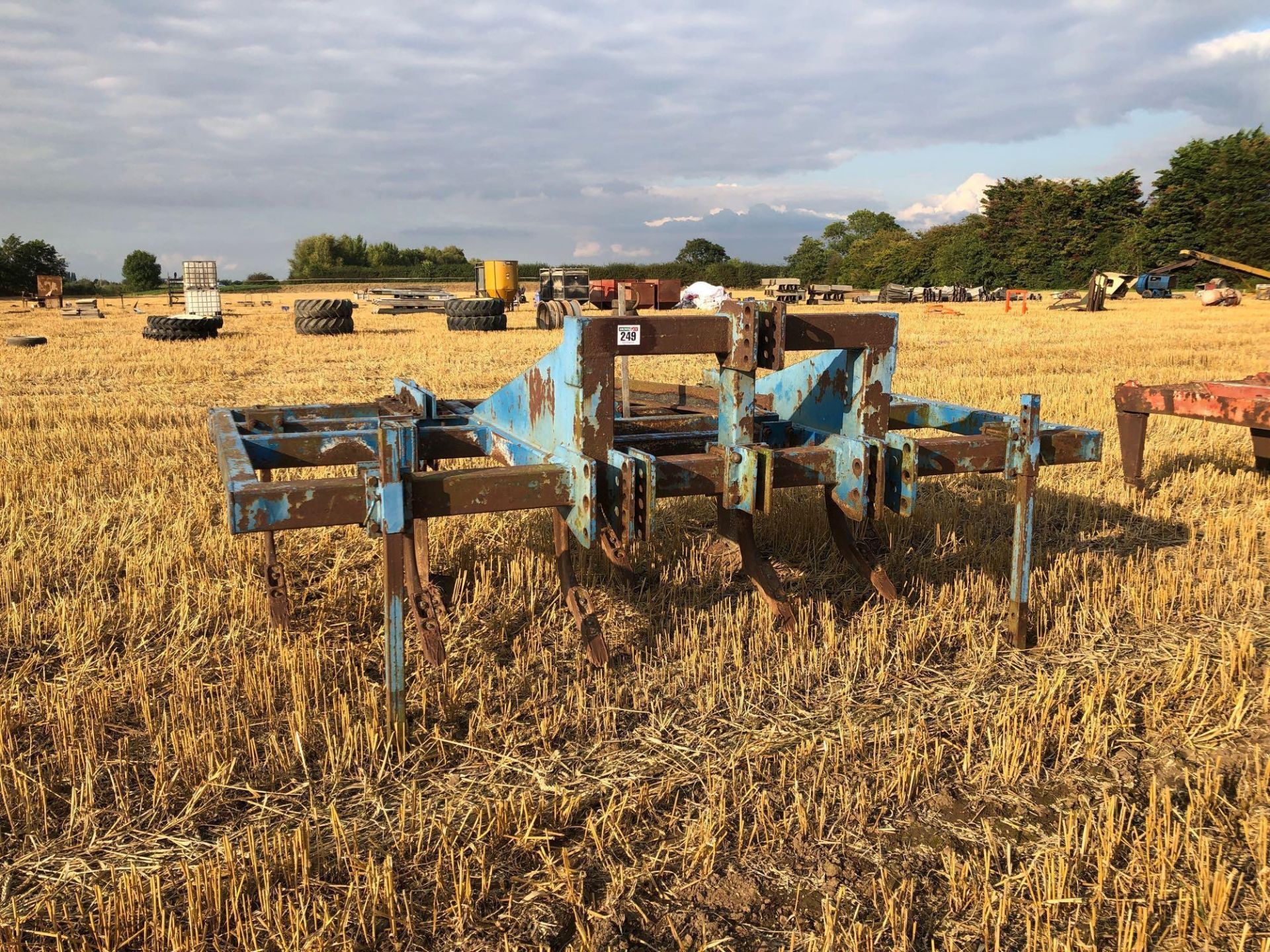 Ransomes 9 leg cultivator, linkage mounted