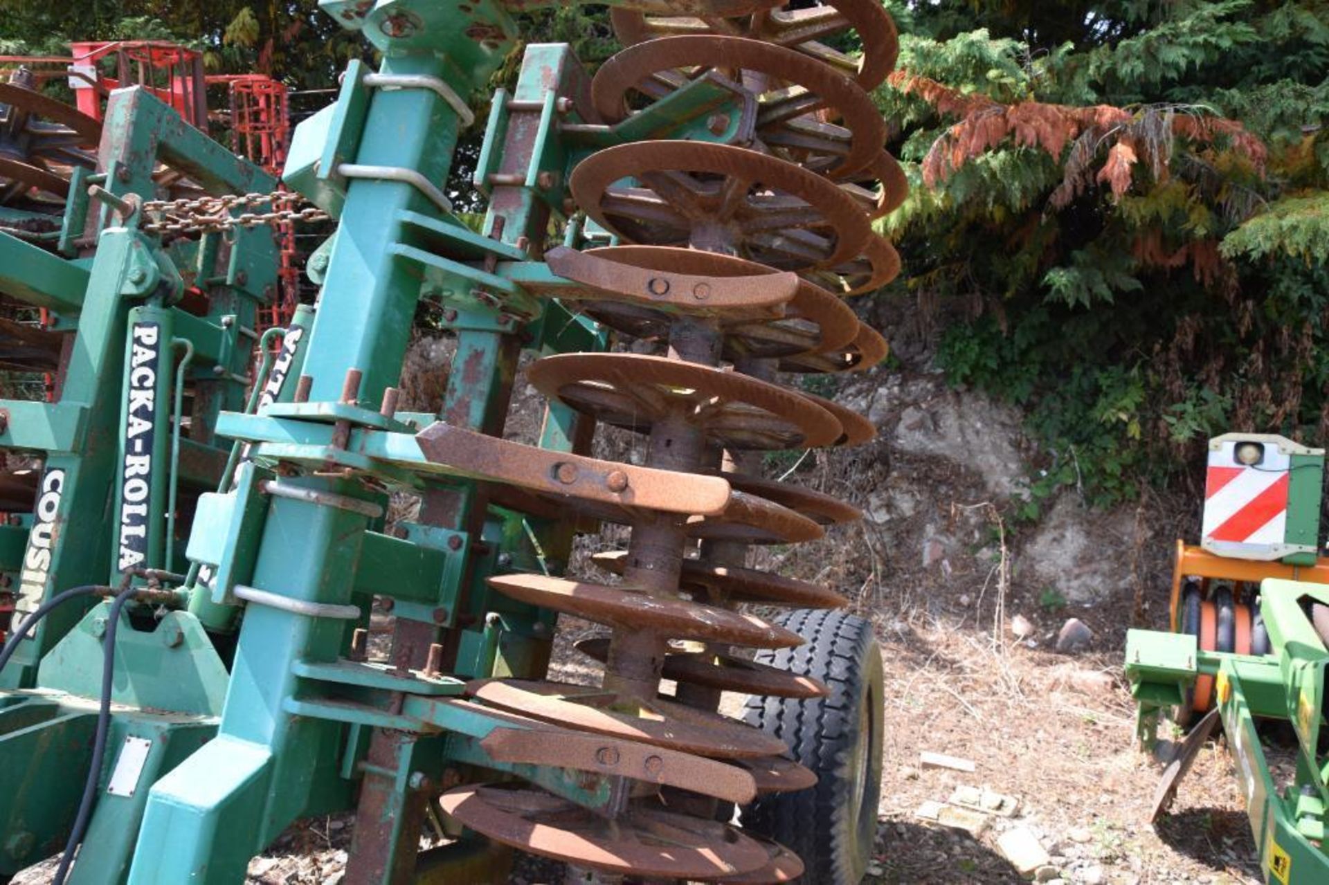 1996 Cousins Packa-Rolla 3m hydraulic folding with leading tines. Serial No: LP24CF0400 - Image 6 of 7