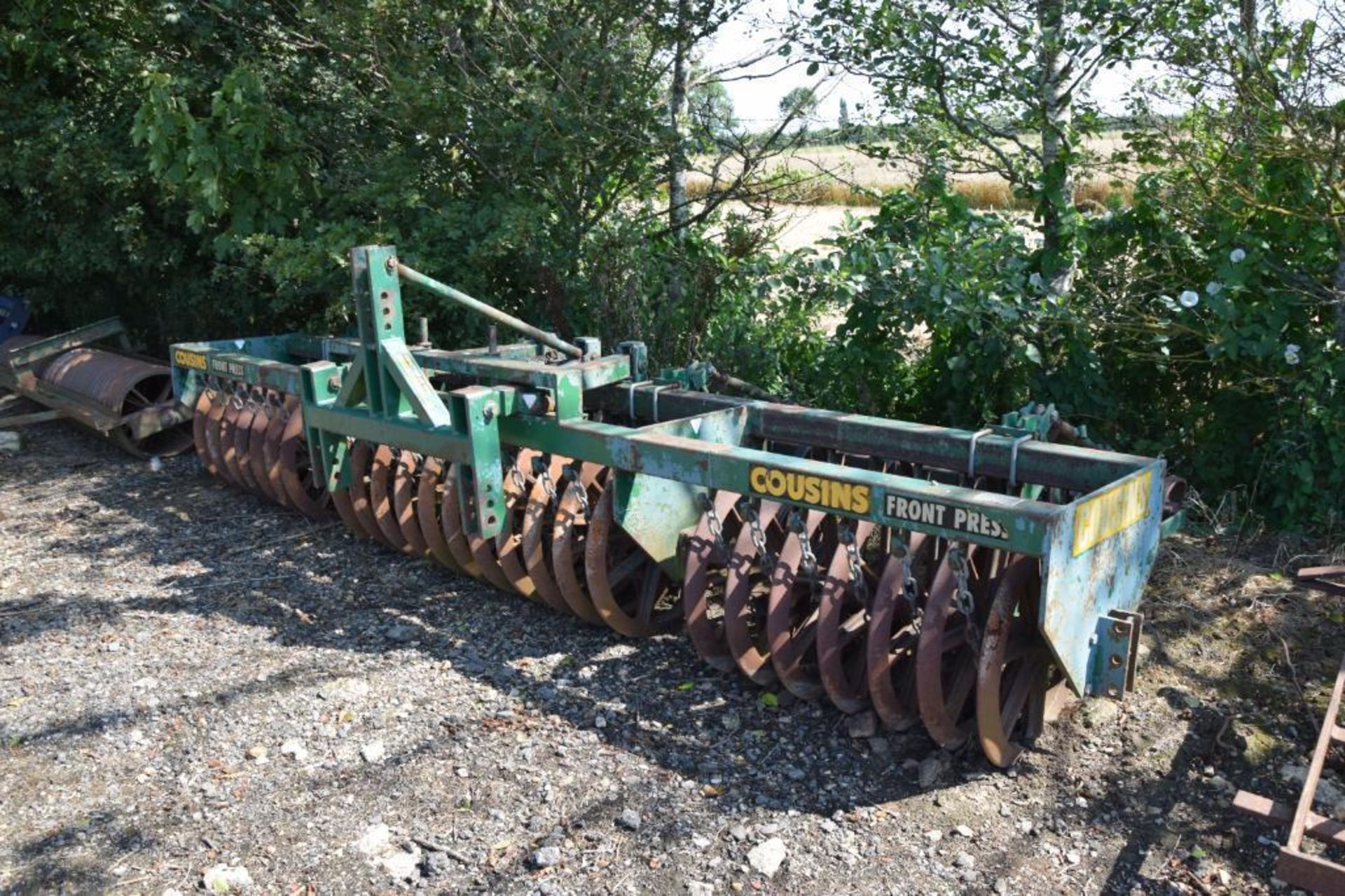 1995 Cousins 4.5m front press with springtines and press wheels. Serial No: 93474 - Image 7 of 8