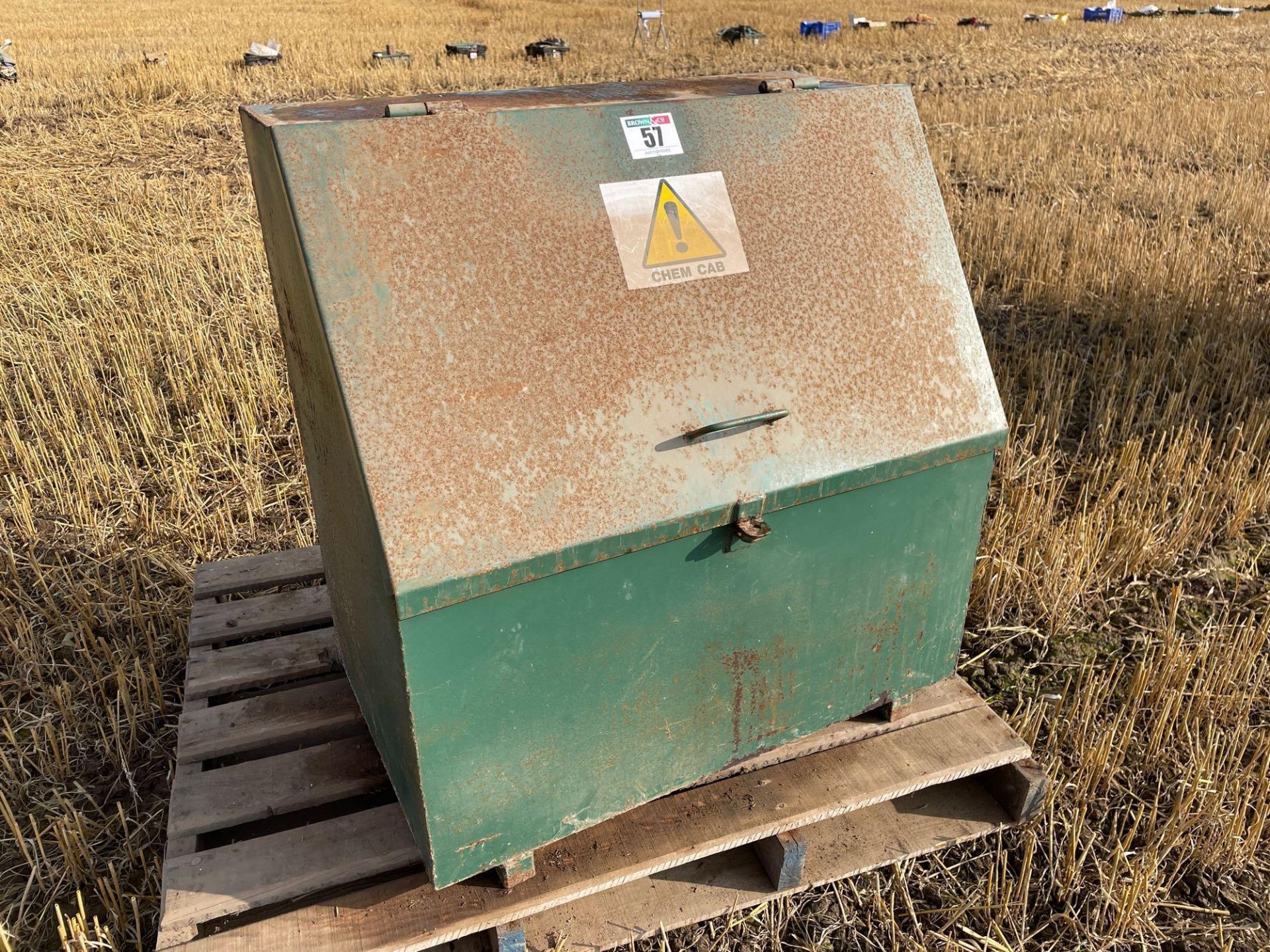 Metal storage locker