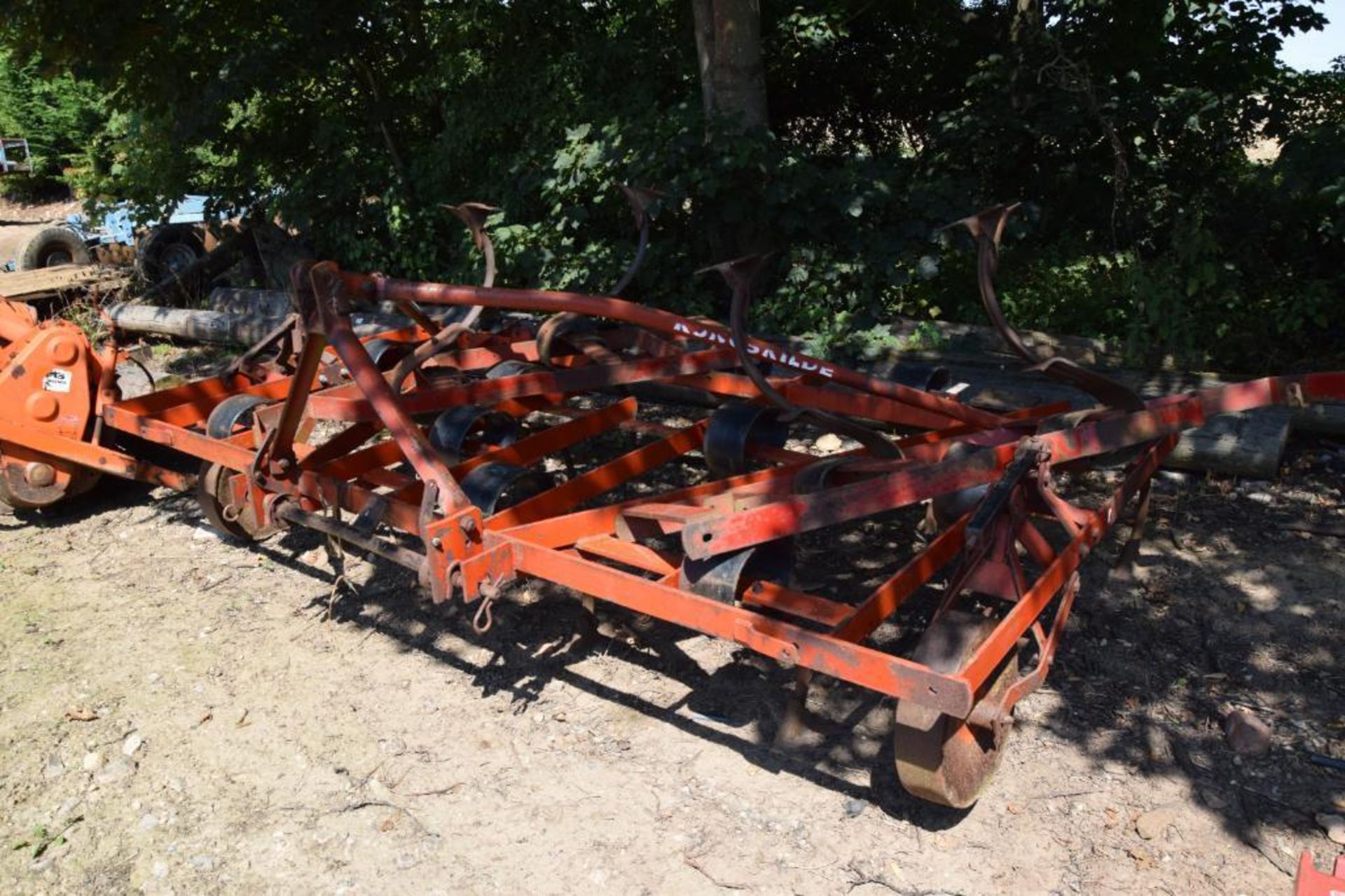 Kongskilde Vibroflex 4m linkage mounted cultivator with depth wheels, linkage mounted - Image 5 of 5