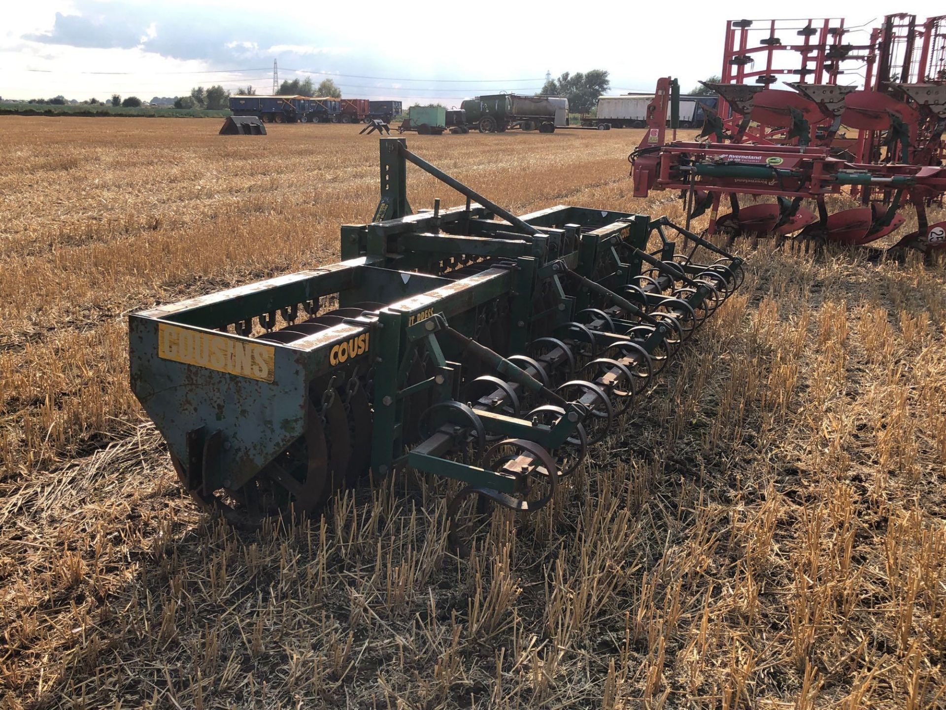 1995 Cousins 4.5m front press with springtines and press wheels. Serial No: 93474 - Image 4 of 8