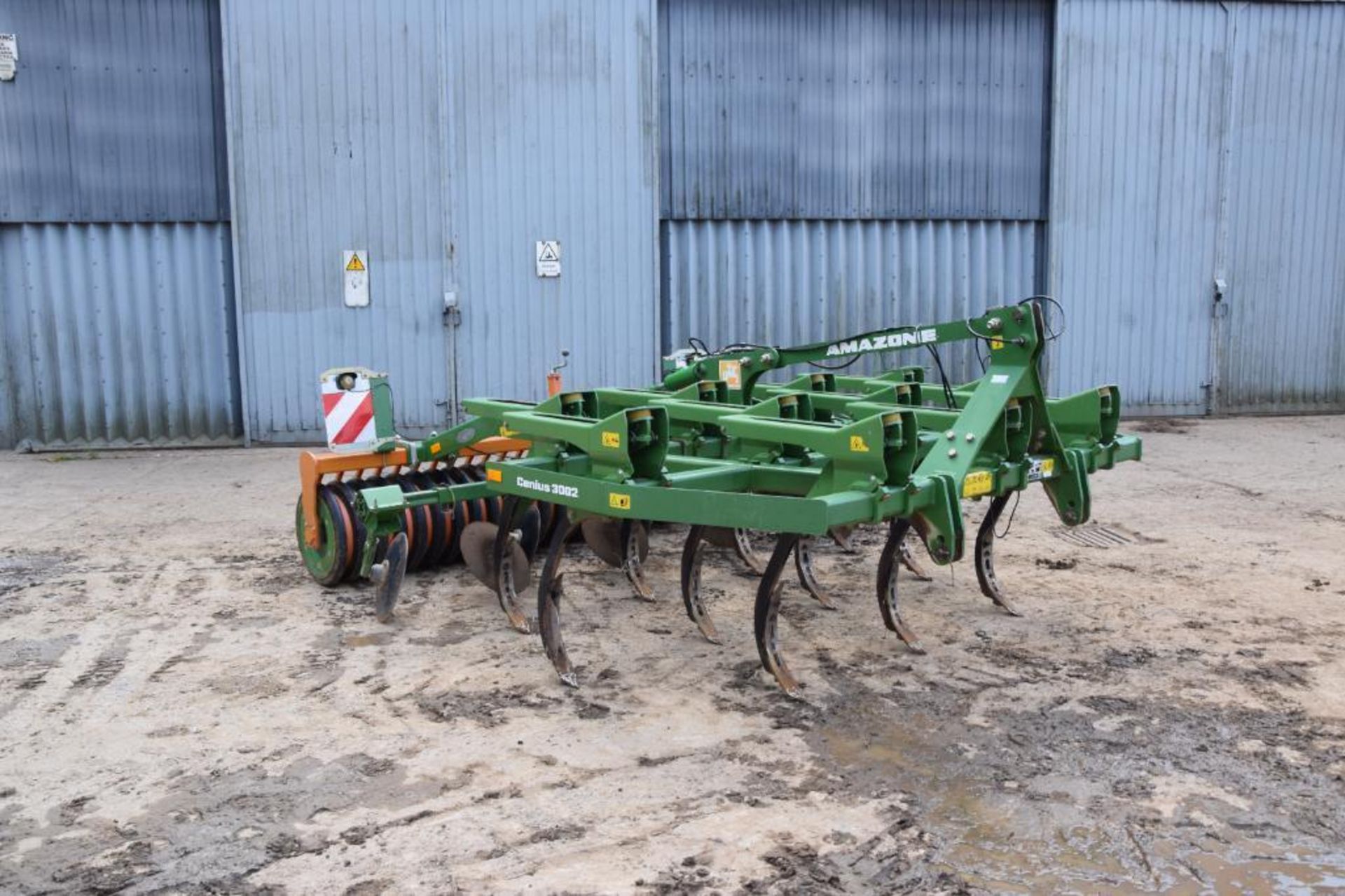 2012 Amazone Cenius 3002 3m cultivator with tines, discs and packer. Serial No: CXS0001513. Manual i - Image 5 of 17