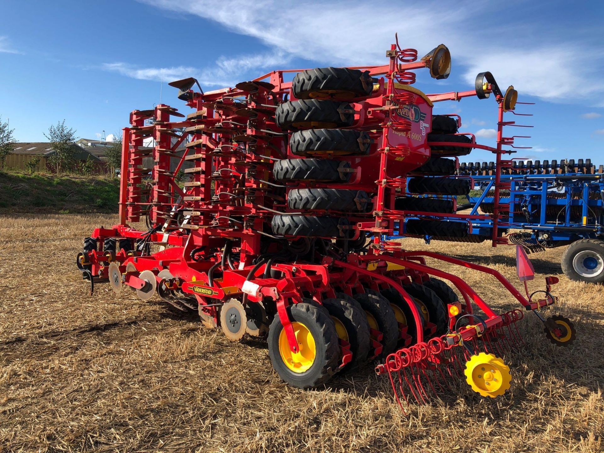 2011 Vaderstad Rapid RDA600S disc drill with wheel track eradicator tines, rear tyre packer and tram - Image 18 of 18