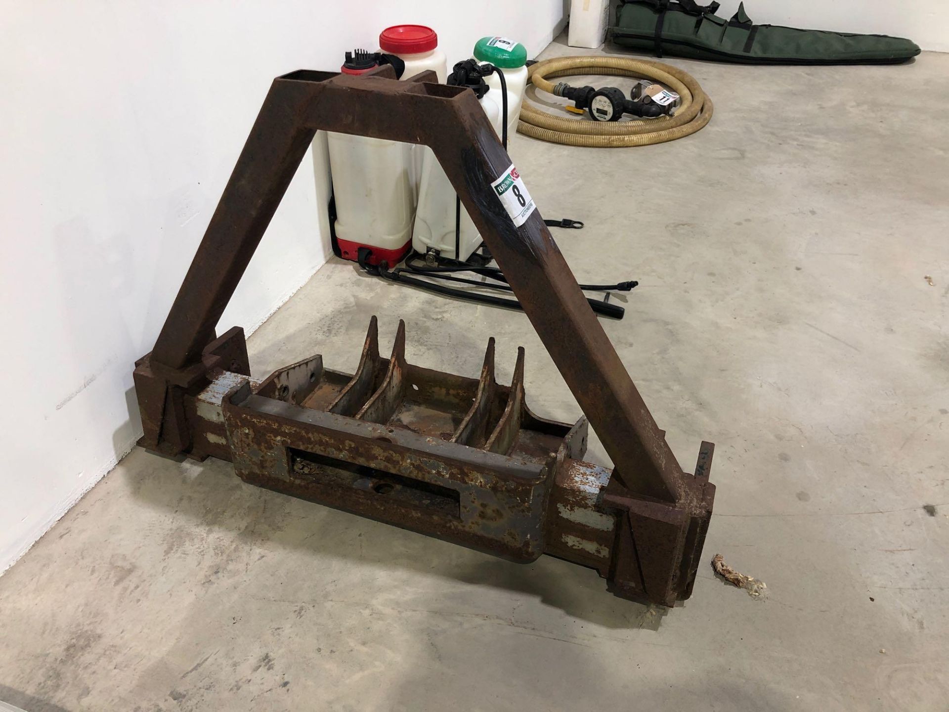 A-frame linkage mounted - Image 2 of 3