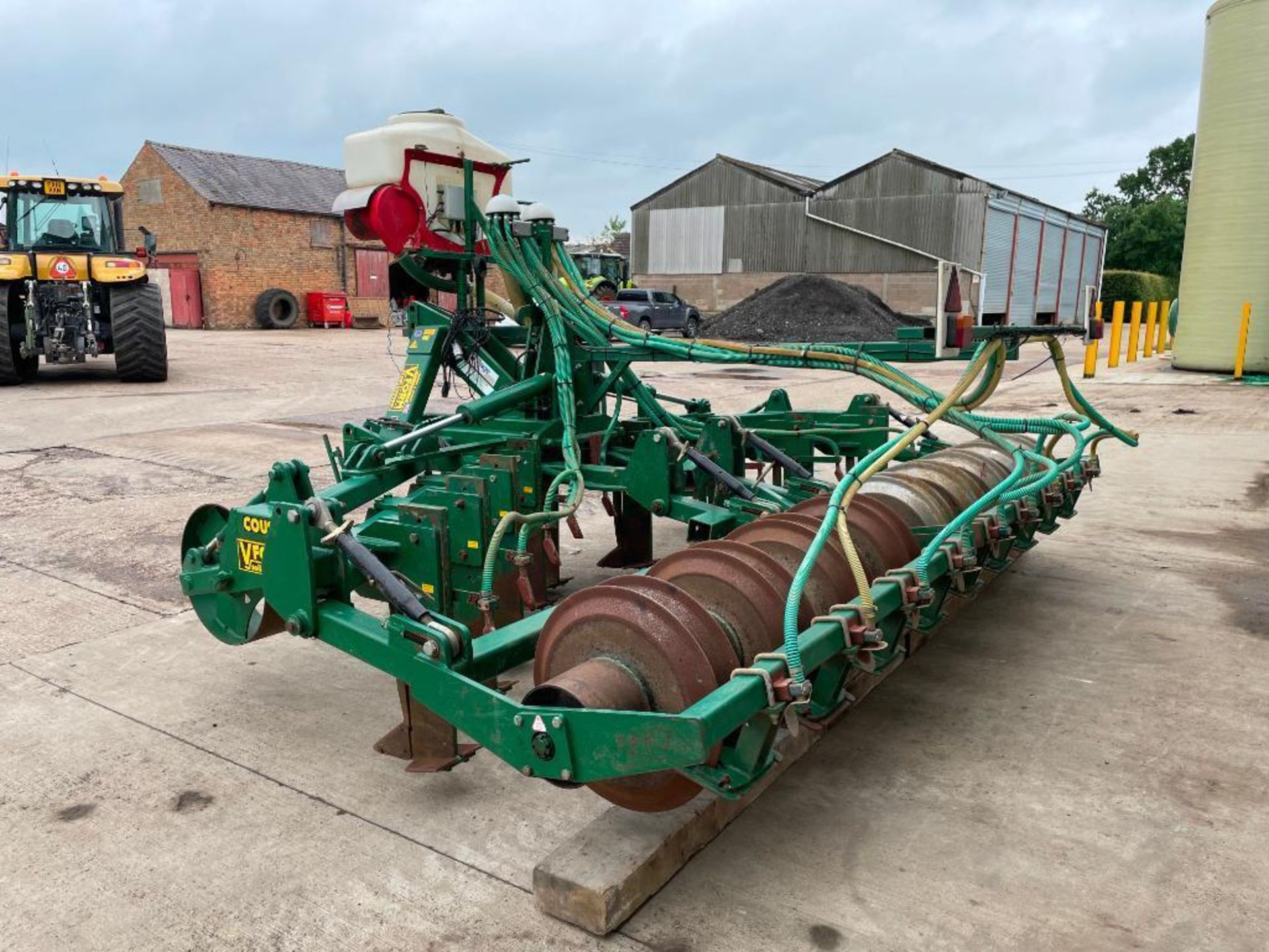 2013 Cousins V-Form Soil Loosener 4.5m 9 leg subsoiler with depth wheels and Zonal packer. Serial No - Image 8 of 16