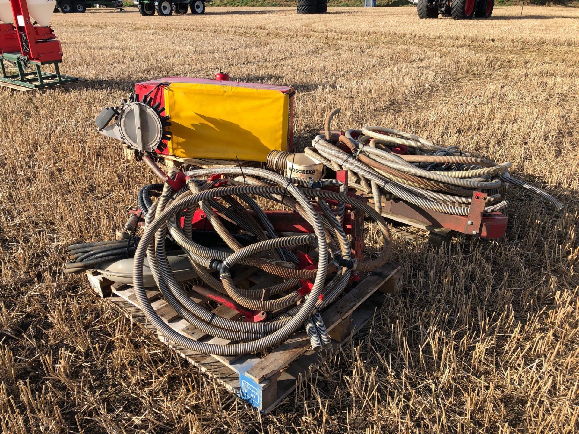 Vaderstad Biodrill 360 with hydraulic fan and pipes. Mounting arms from a Rexius Twin. Serial No: F4 - Image 3 of 10