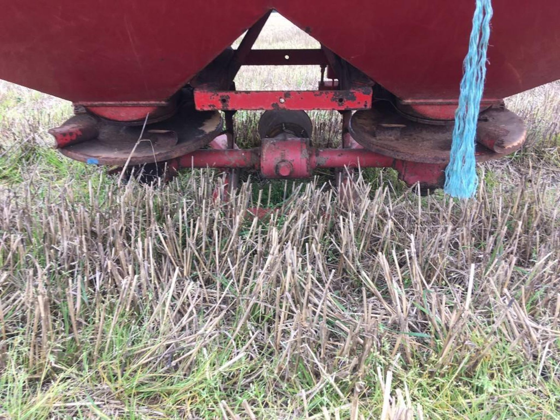 Fertiliser Spreader - Image 3 of 5