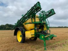 John Deere 832i Trailed Sprayer