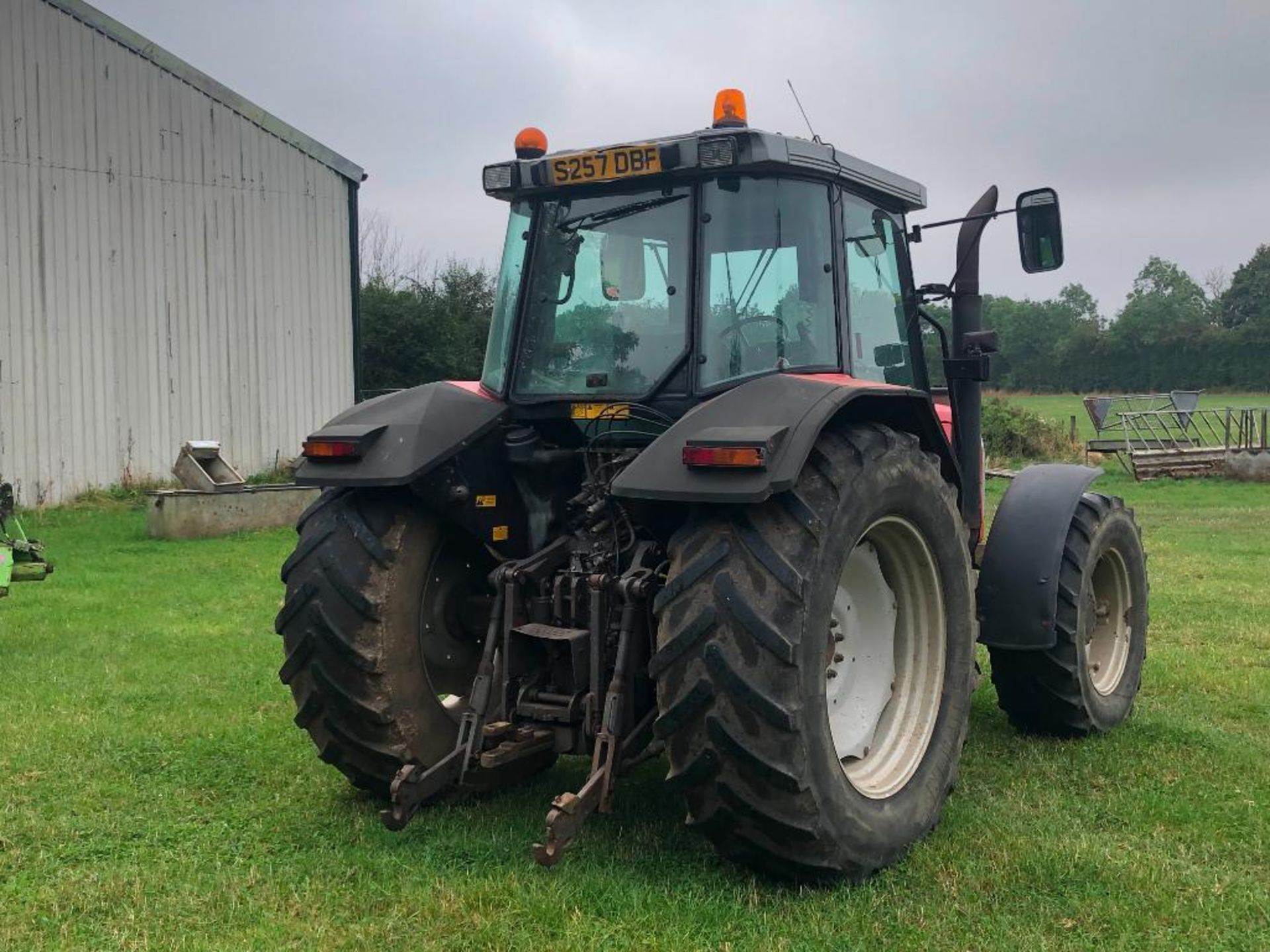 1998 Massey Ferguson 6170 Dynashift 4wd tractor with 3 manual spools on 480/65R28 front and 600/65R3 - Image 9 of 25