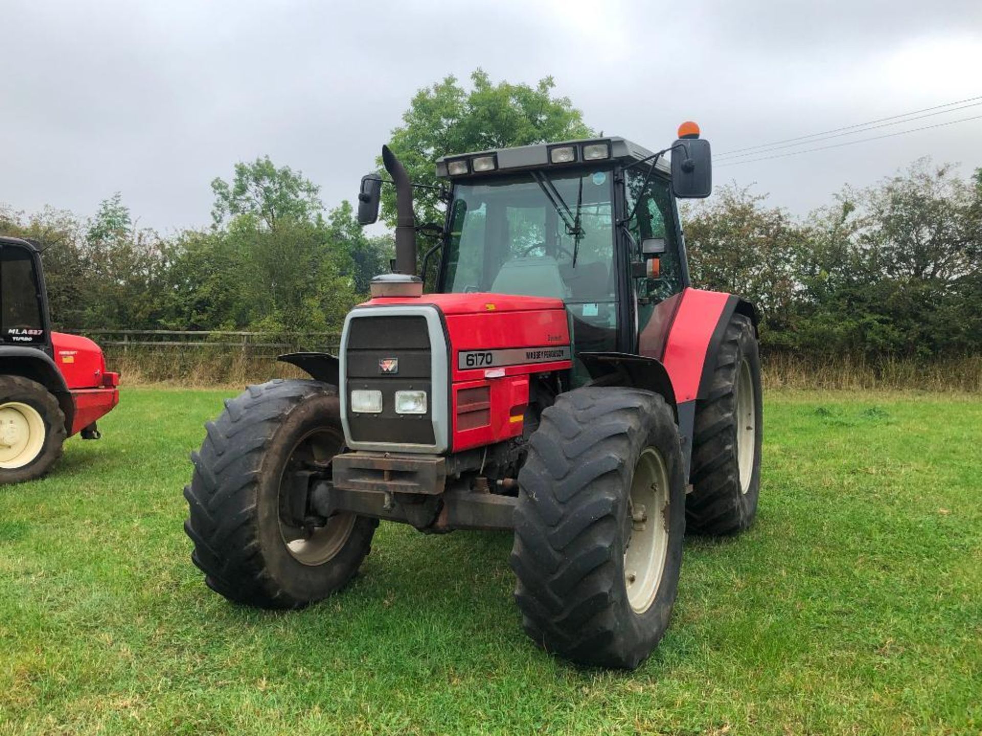 1998 Massey Ferguson 6170 Dynashift 4wd tractor with 3 manual spools on 480/65R28 front and 600/65R3 - Image 17 of 25