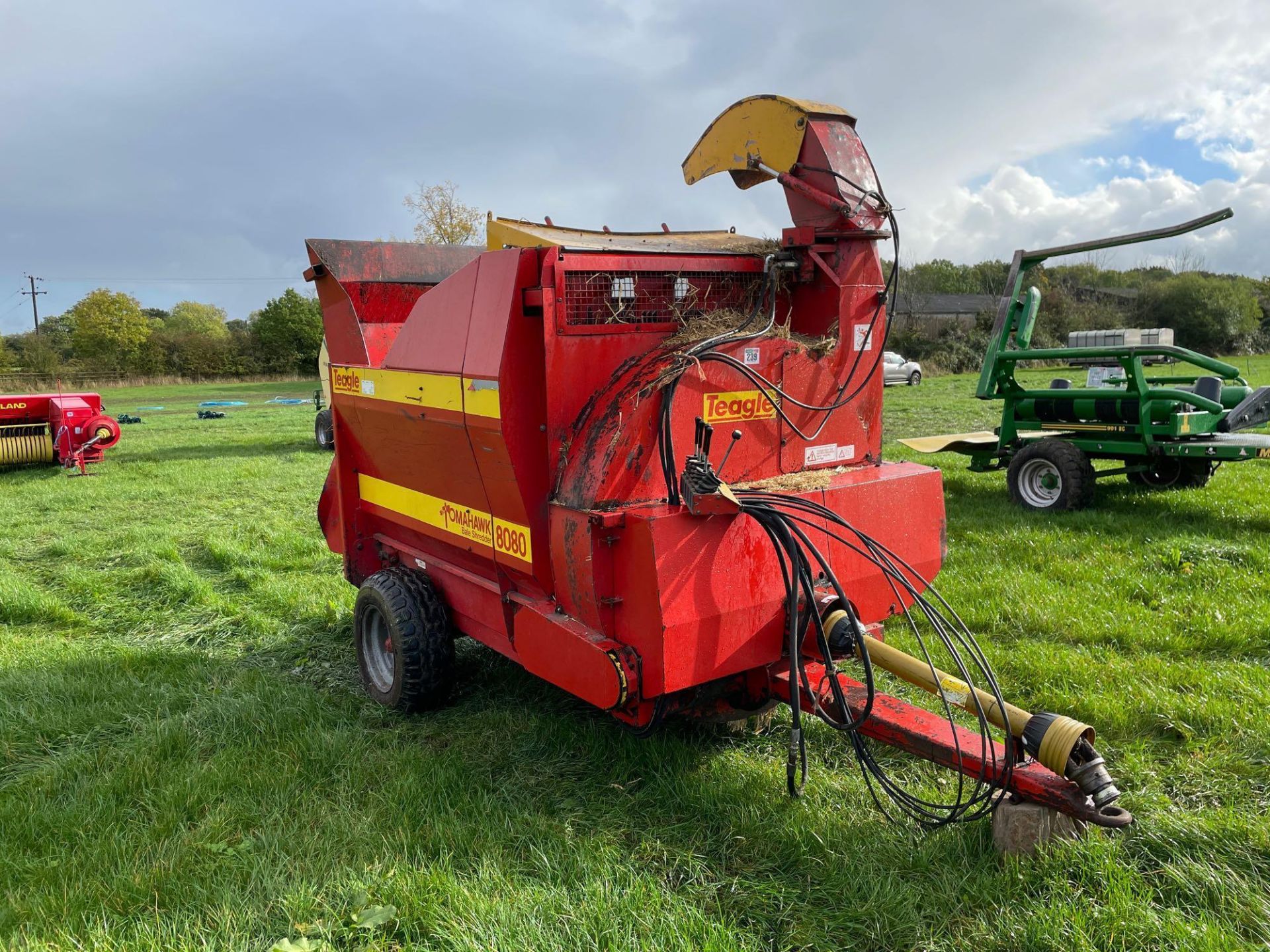 1999 Teagle Tomahawk 8080 trailed straw chopper. Serial No: 2054 - Image 2 of 7