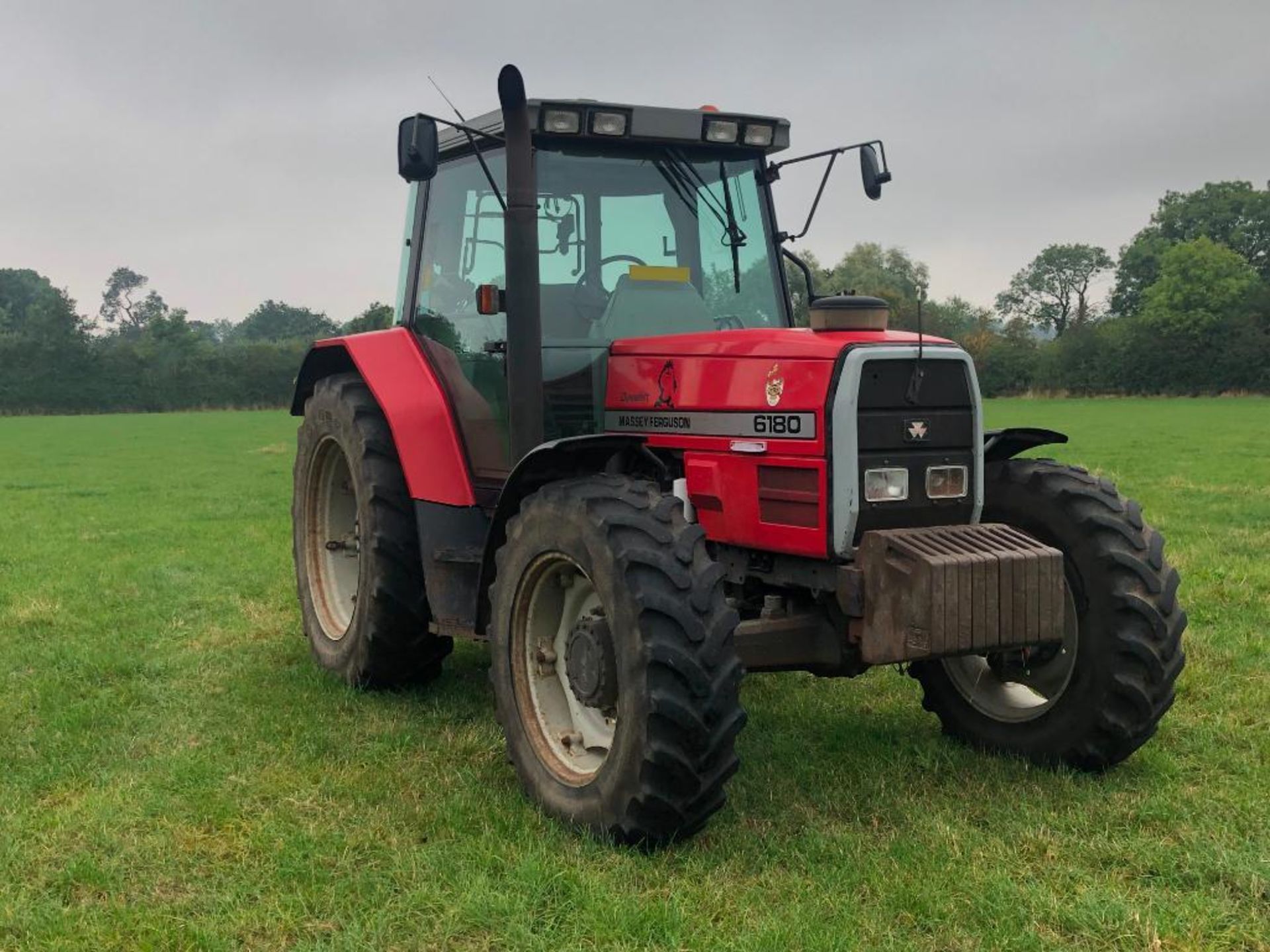 1996 Massey Ferguson 6180 Dynashift 4wd tractor with 3 manual spools and front wafer weights on 13.6 - Image 6 of 20