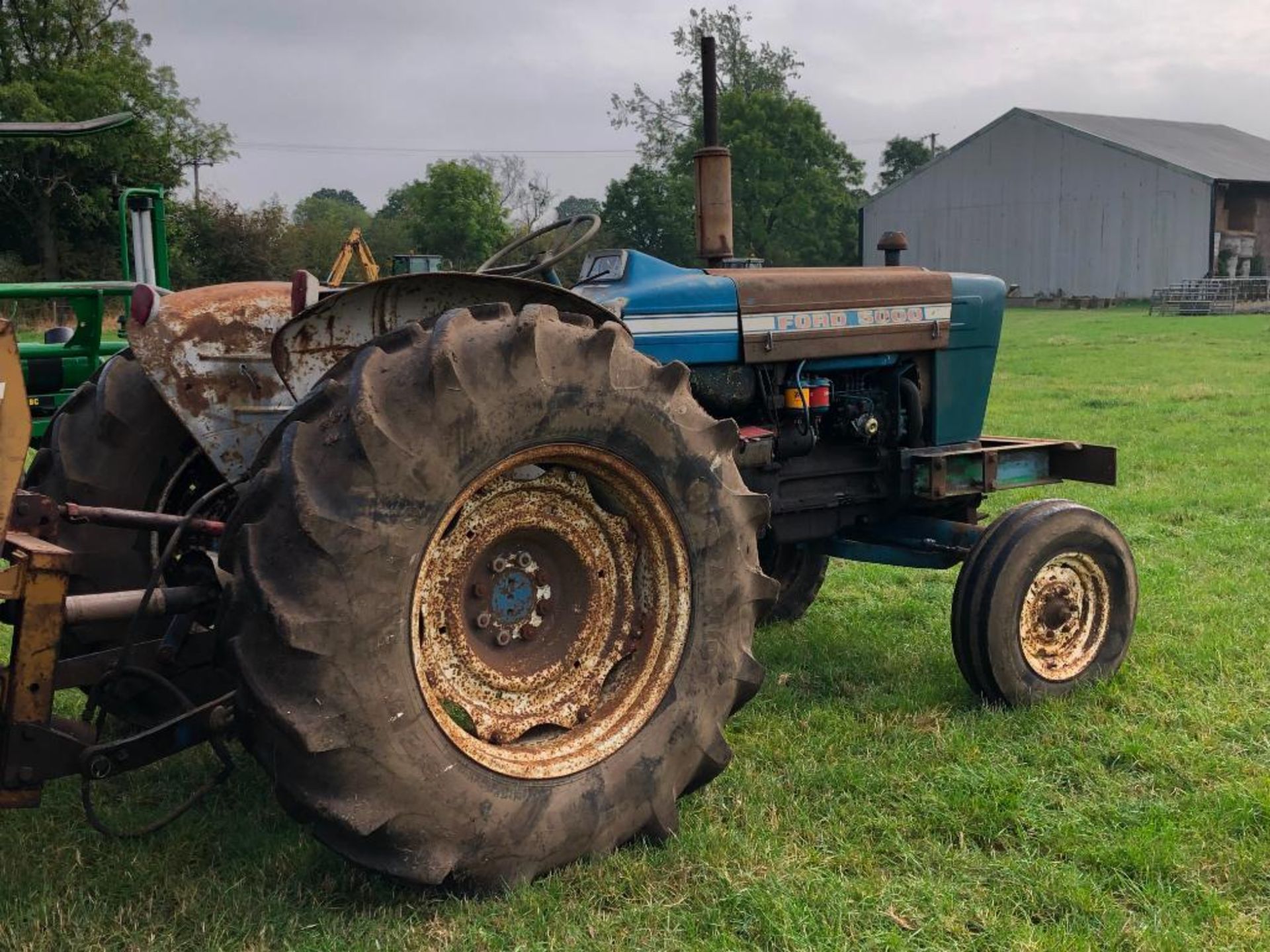 Ford 5000 2wd diesel tractor on 16.9R30 wheels and tyres. No V5. Reg No: GMA 383G. Hours: 4,026 - Image 8 of 15