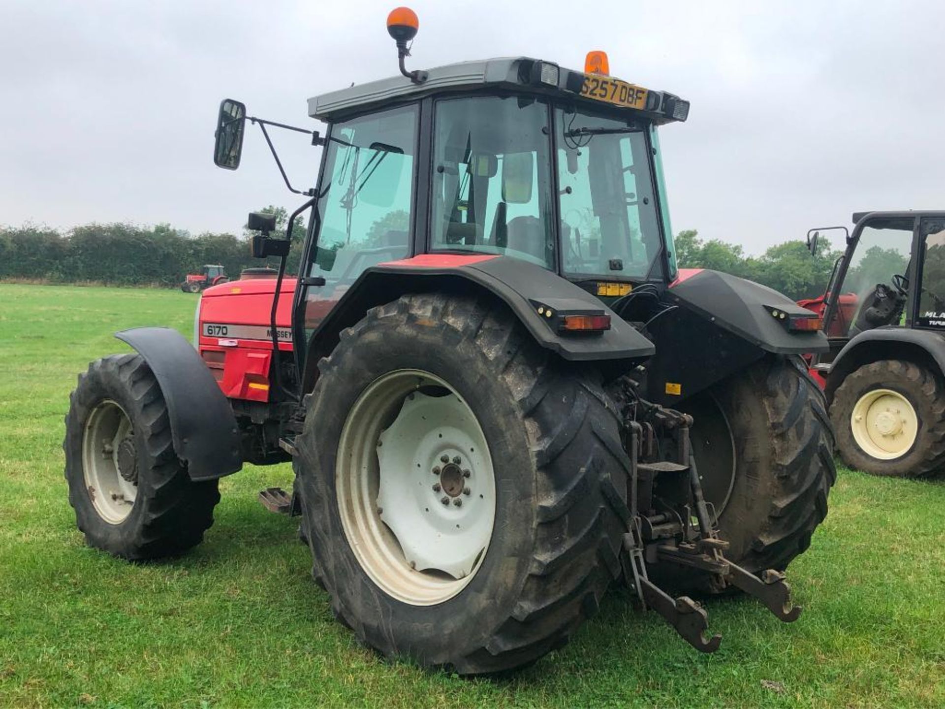 1998 Massey Ferguson 6170 Dynashift 4wd tractor with 3 manual spools on 480/65R28 front and 600/65R3 - Image 11 of 25