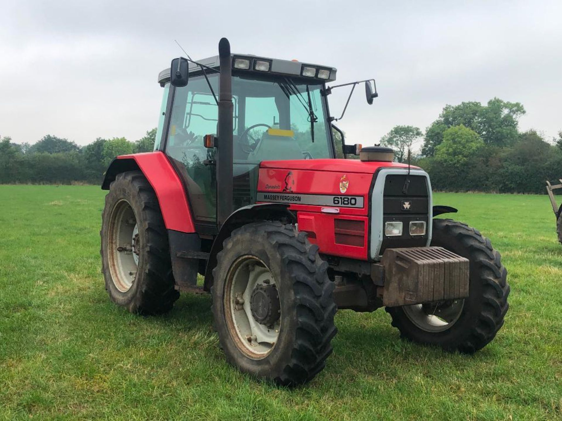 1996 Massey Ferguson 6180 Dynashift 4wd tractor with 3 manual spools and front wafer weights on 13.6 - Image 5 of 20