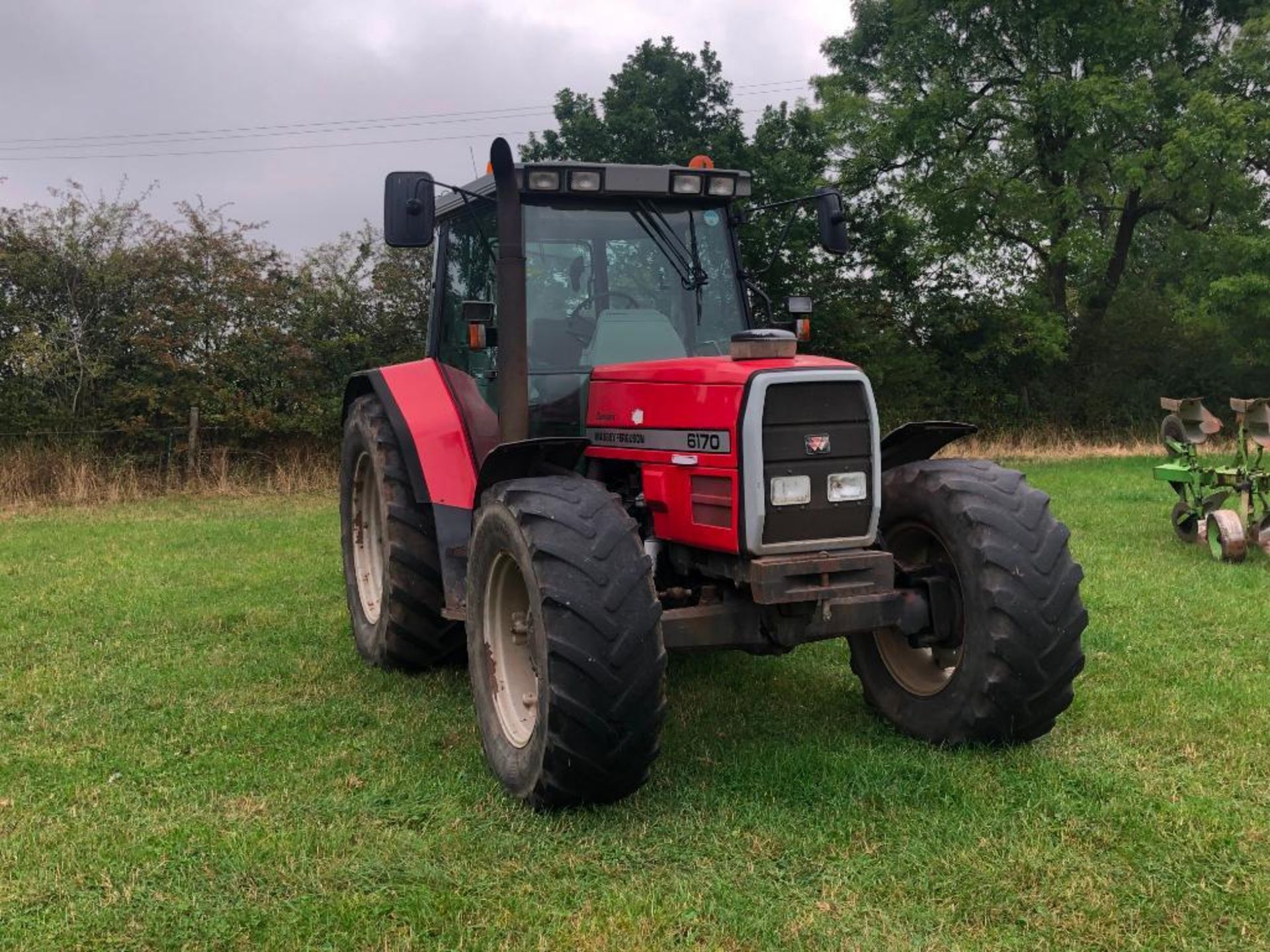 1998 Massey Ferguson 6170 Dynashift 4wd tractor with 3 manual spools on 480/65R28 front and 600/65R3 - Image 23 of 25