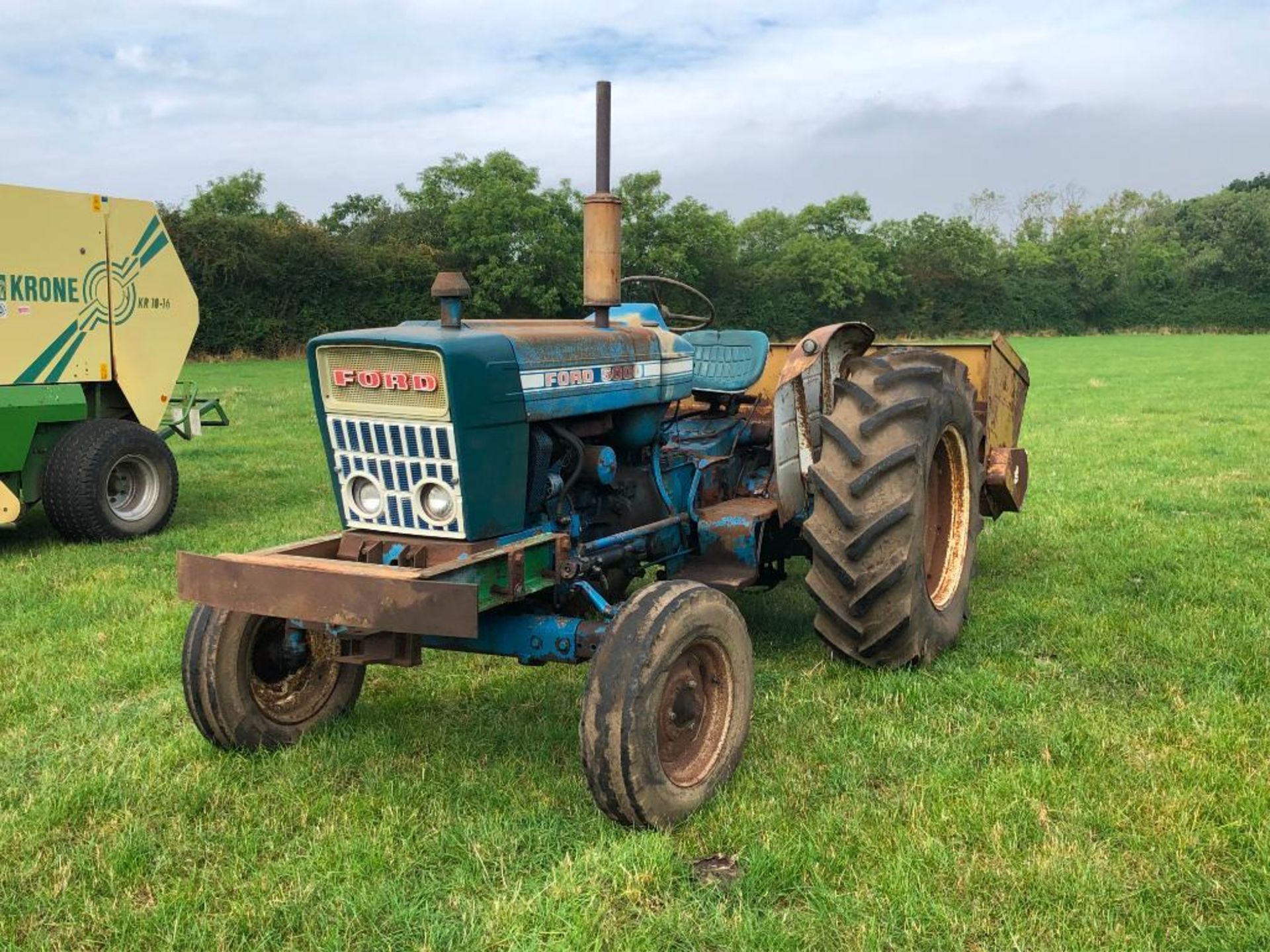 Ford 5000 2wd diesel tractor on 16.9R30 wheels and tyres. No V5. Reg No: GMA 383G. Hours: 4,026 - Image 12 of 15