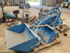 Parmiter rear loader with dune fork and soil bucket HYD tipping, unused since refurb one year go