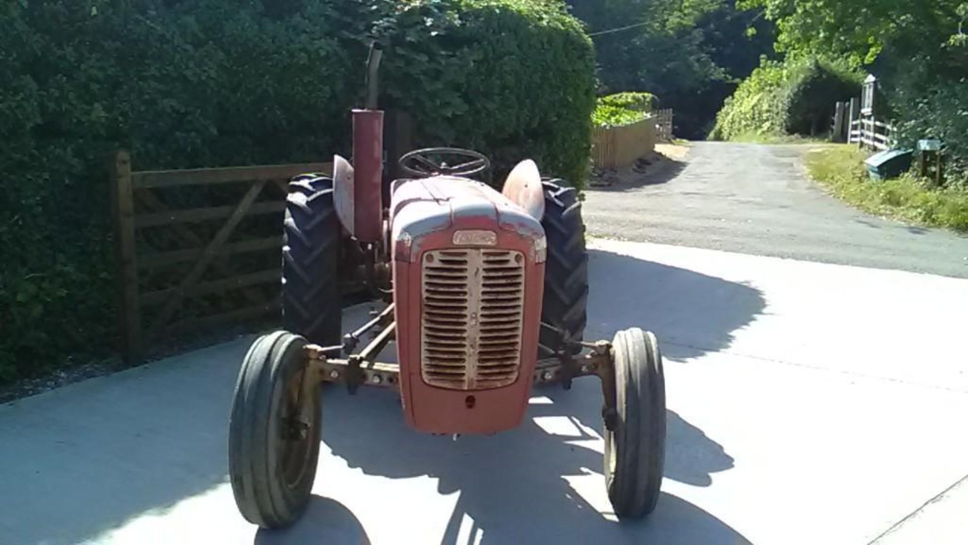 1956 Ferguson 35 tractor, grey and gold, very early serial number: SGM 3862 - Image 2 of 2