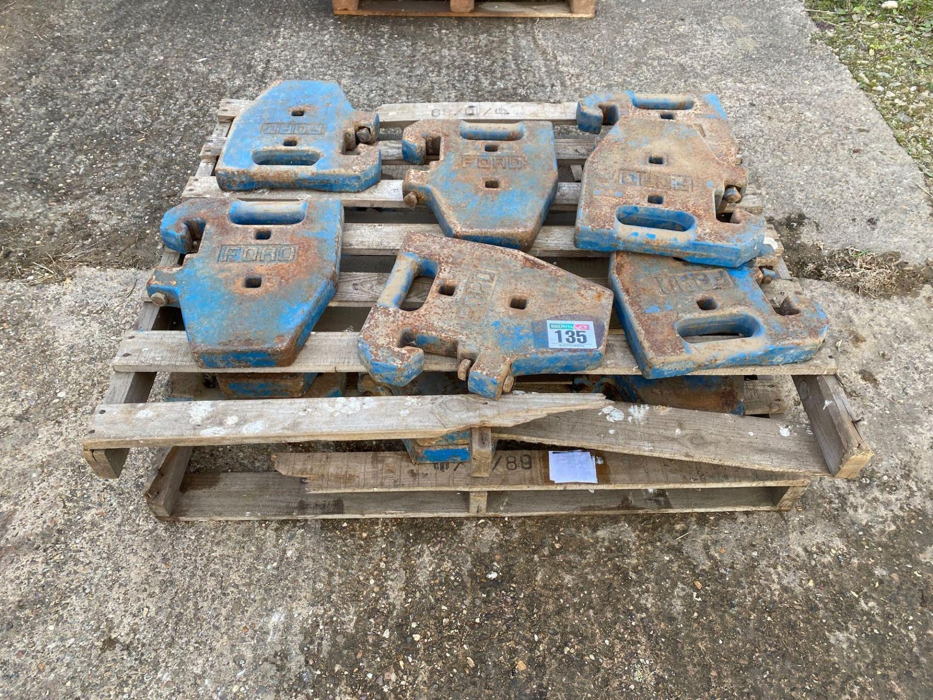 19 x Ford weights to fit 4000/5000 series