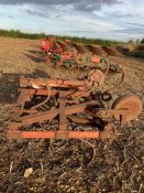 Pig tail cultivator 3.8m c/w folding wings, depth wheel