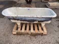 Cast iron bath tub