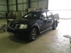 Nissan Navara Dual Cab Pickup (2013)