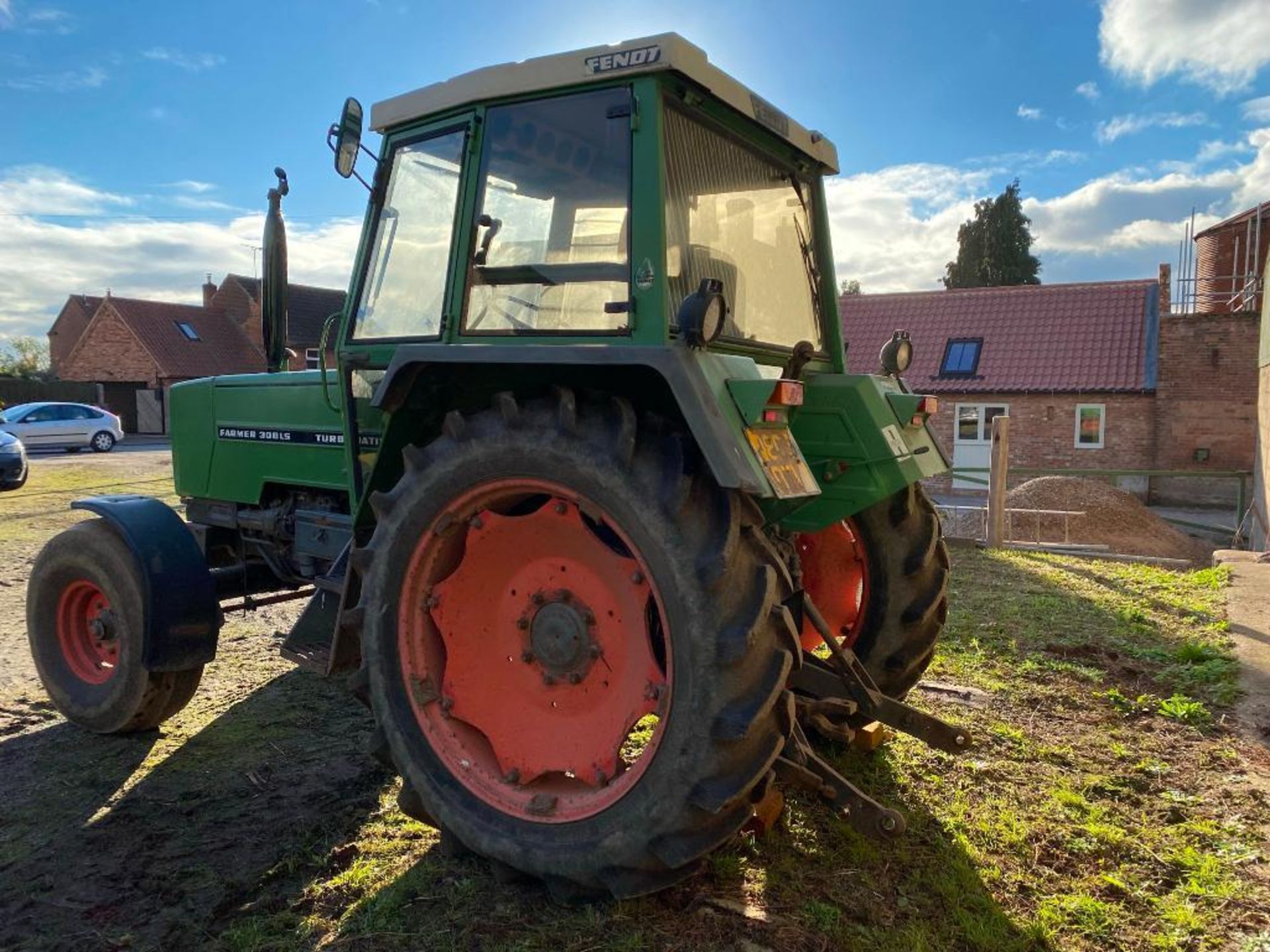 1984 Fendt Farmer 308LS Turbomatik 2WD tractor - Image 6 of 19