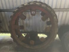 Pair of row crop wheel centres with tyres