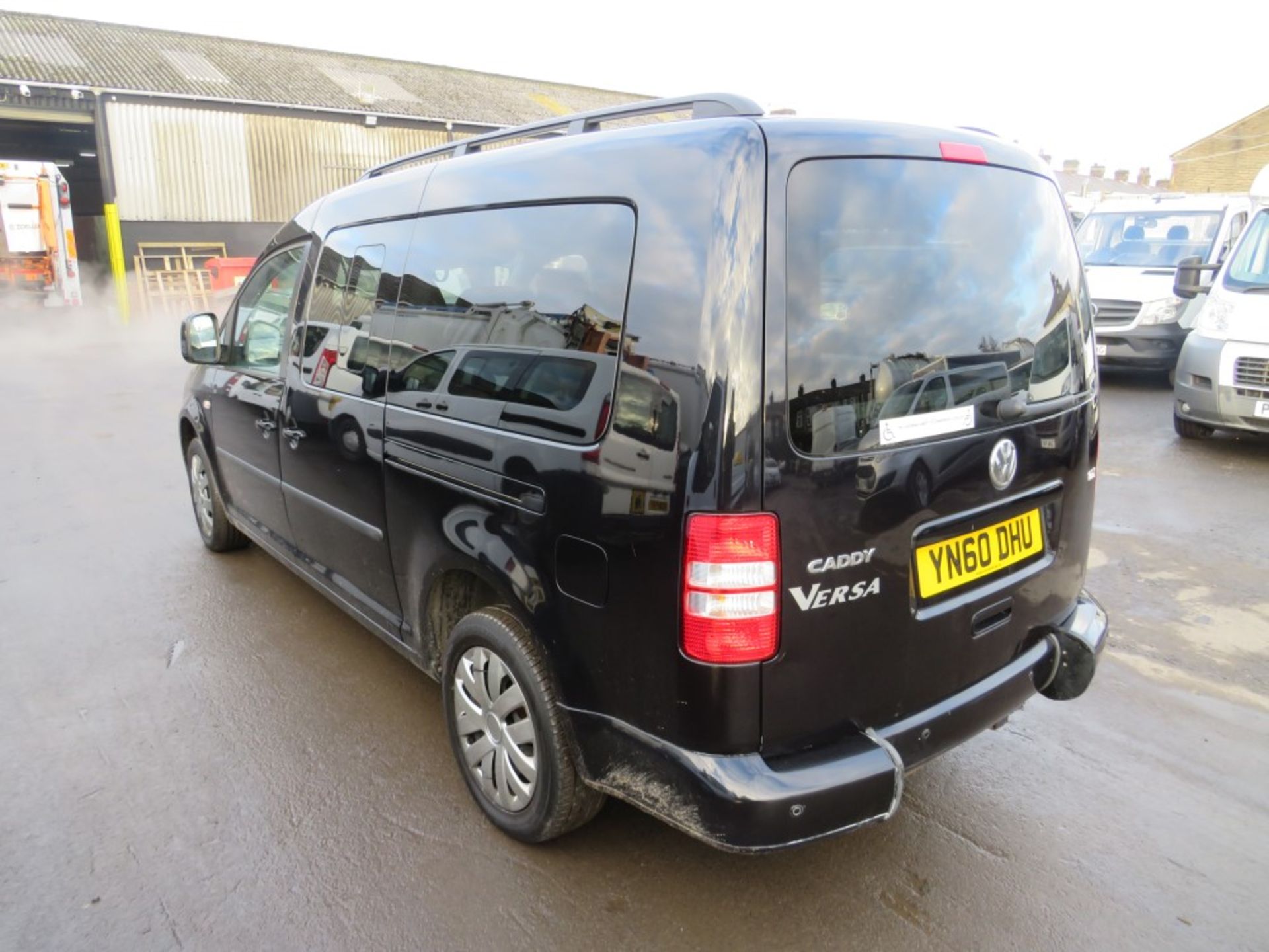 60 reg VW CADDY MAXI C20 LIFE TDI S-A, WHEELCHAIR ACCESSIBLE, 1ST REG 02/11, 55023M WARRANTED, V5 - Image 3 of 7