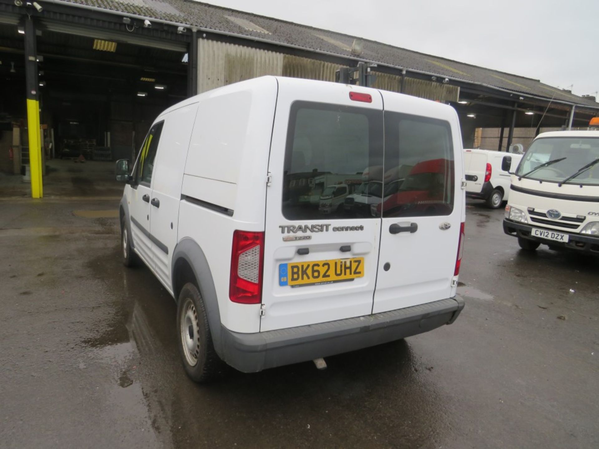 62 reg FORD TRANSIT CONNECT T220 CREW VAN, 1ST REG 10/12, 100060M WARRANTED, V5 HERE, 1 - Image 3 of 6