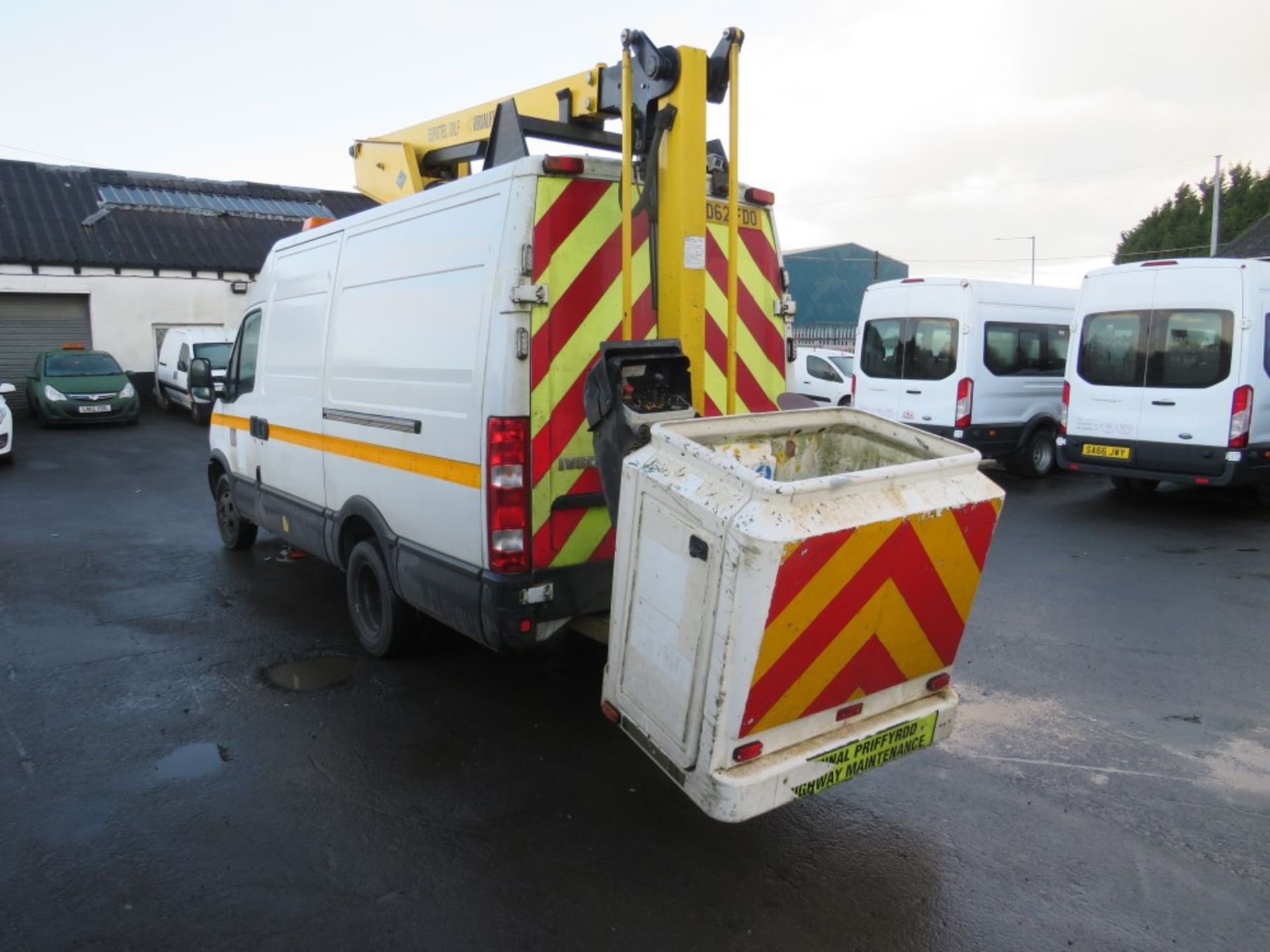 62 reg IVECO DAILY 50C17 CHERRY PICKER (DIRECT COUNCIL) 1ST REG 12/12, TEST 10/21, 95743M, V5 - Image 3 of 5