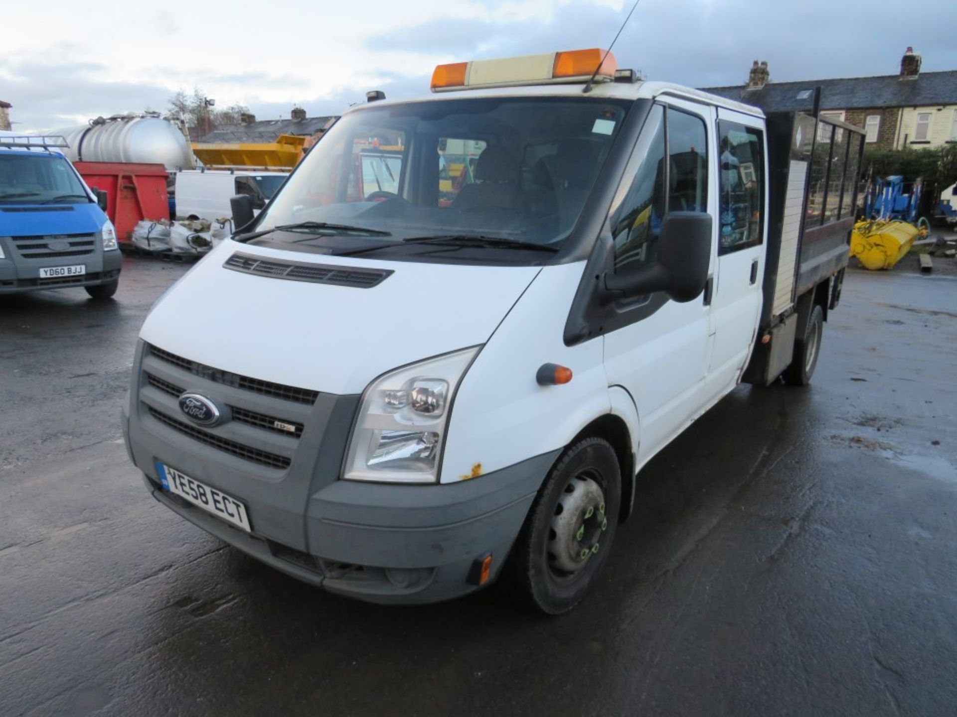 58 reg FORD TRANSIT 115 T350L D/C RWD TIPPER (DIRECT COUNCIL) 1ST REG 10/08, TEST 08/21, 78406M, - Image 2 of 5