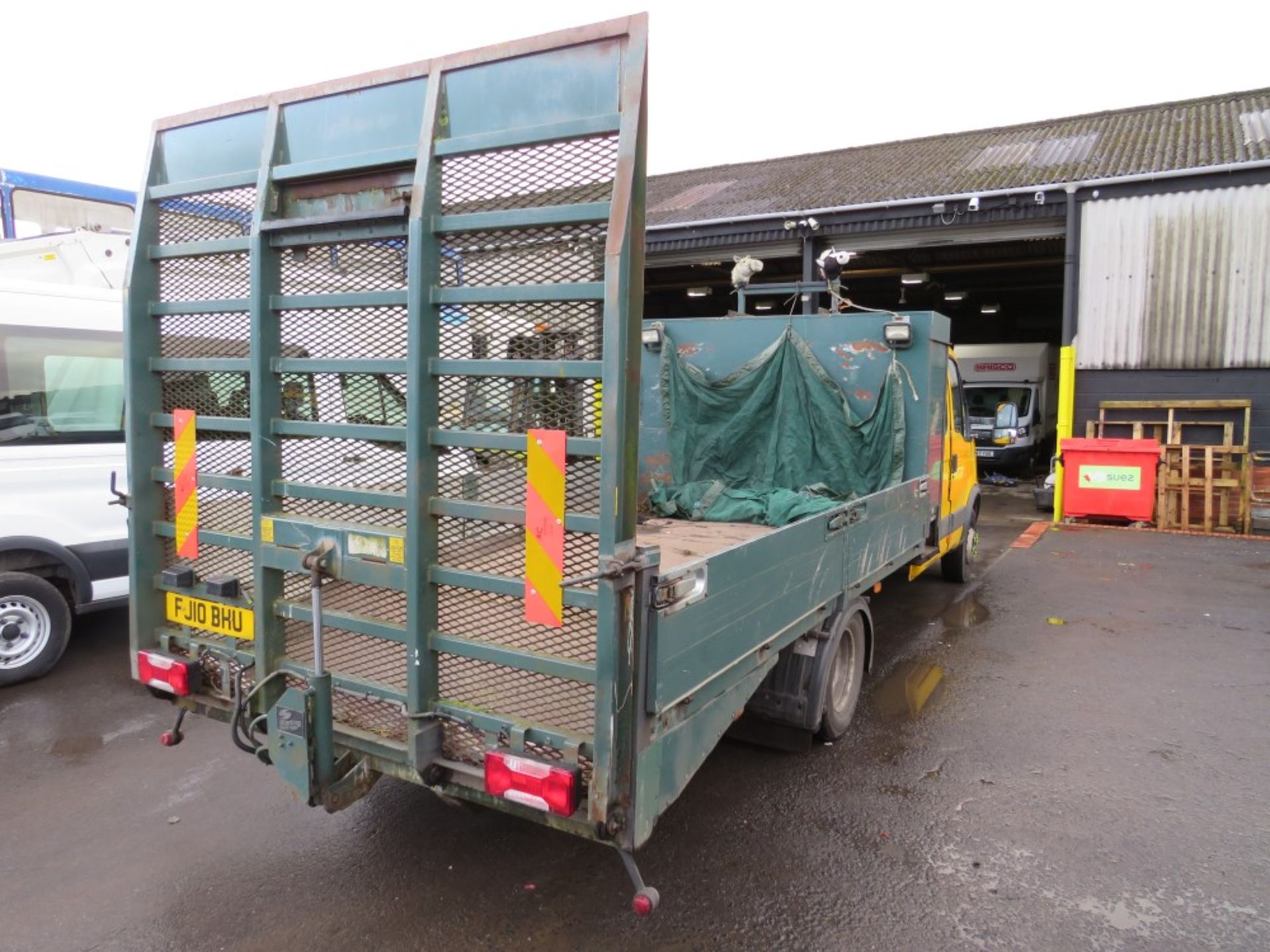 10 reg IVECO DAILY 60C18 BEAVERTAIL (DIRECT COUNCIL) 1ST REG 03/10, TEST 12/21, 63118M, V5 HERE, 1 - Image 4 of 6