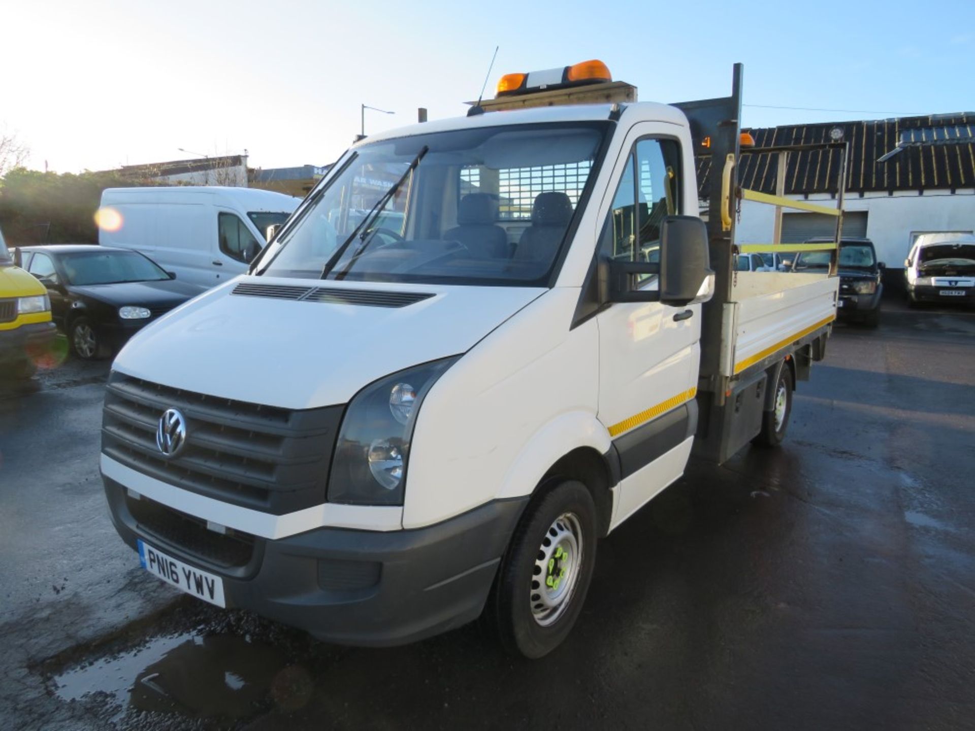 16 reg VW CRAFTER CR35 TDI 136 MWB DROPSIDE, 1ST REG 03/16, TEST 02/21, 139772M, V5 HERE, 1 OWNER - Image 2 of 5