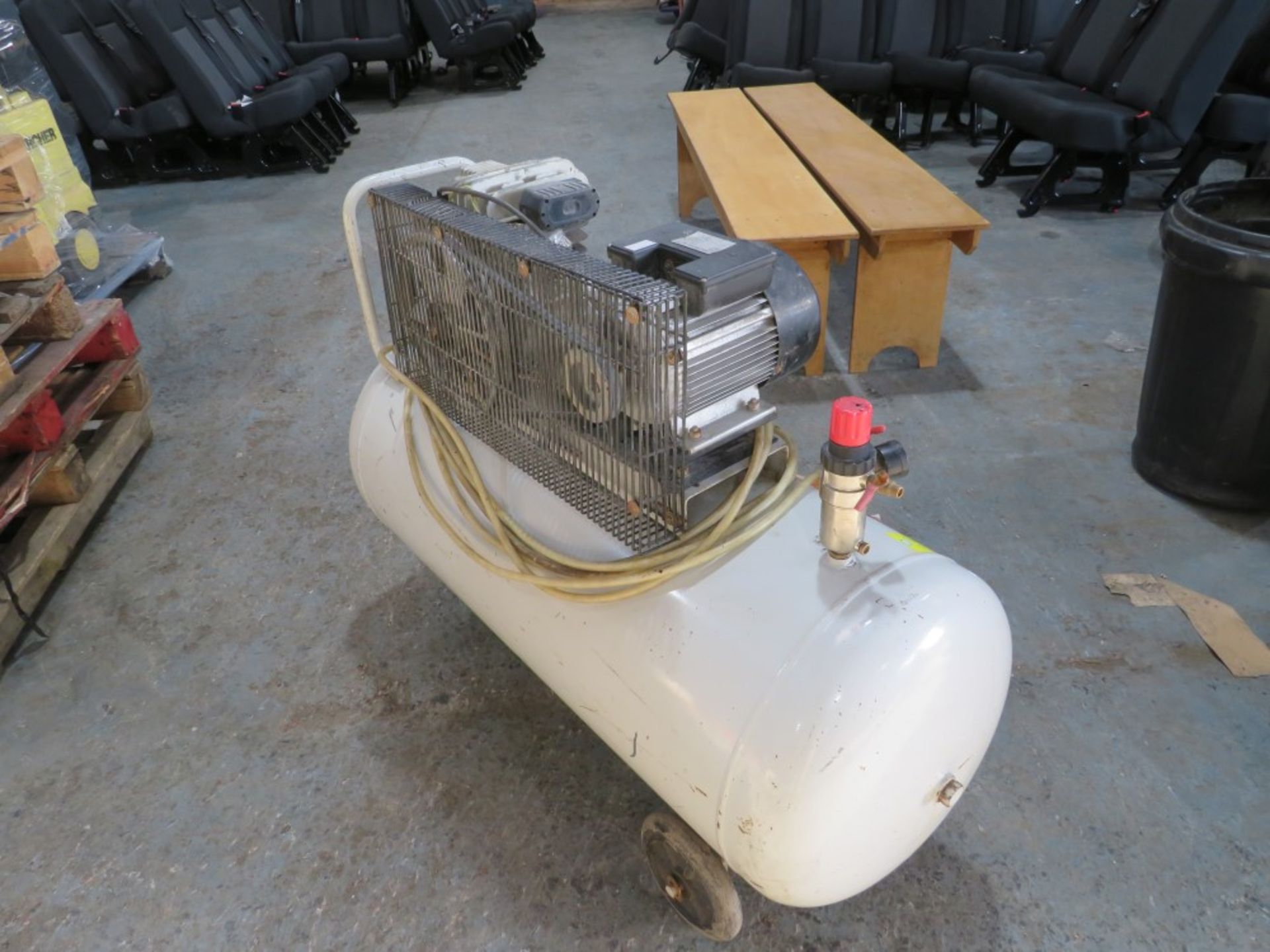 AERFLIX PROFESSIONAL 200L SINGLE PHASE COMPRESSOR [NO VAT] - Image 2 of 2