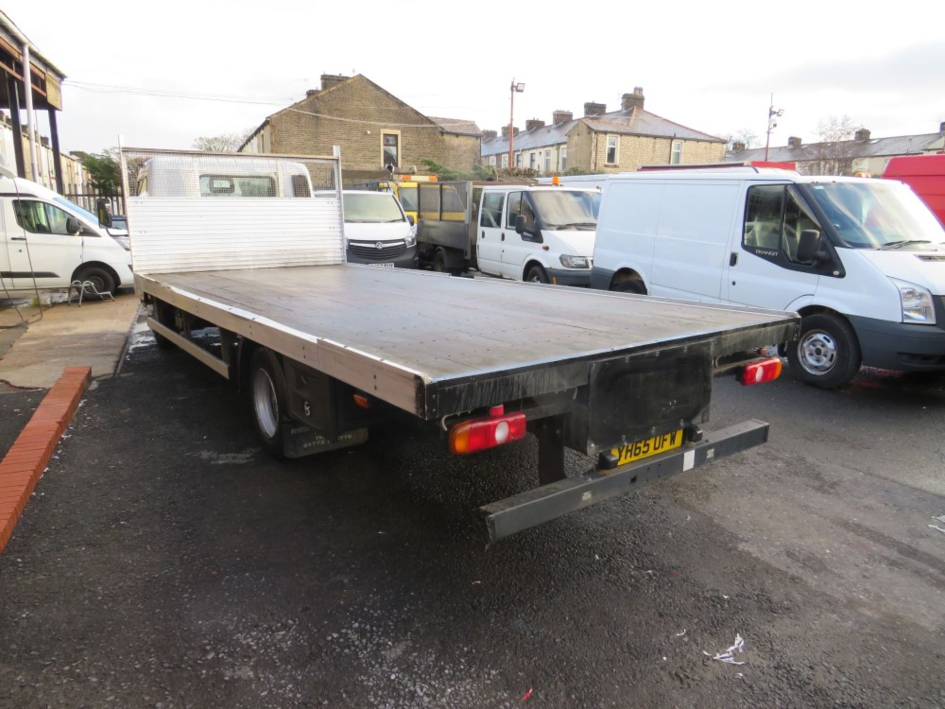 65 reg MITSUBISHI FUSO CANTER 7C15 43 FLAT BED, 1ST REG 09/15, 123010M, V5 HERE, 1 OWNER FROM NEW [ - Image 3 of 5