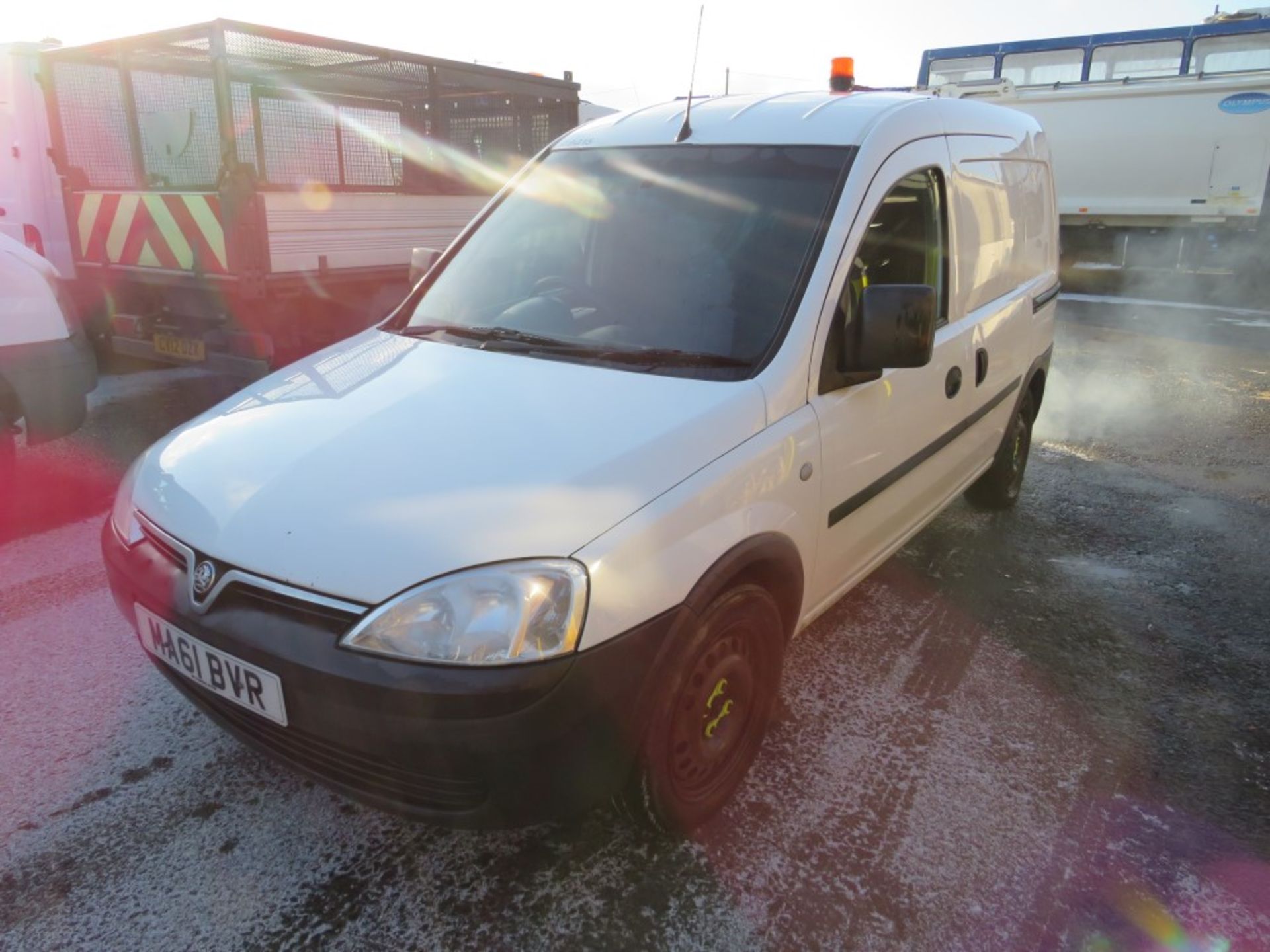 61 reg VAUXHALL COMBO 2000 CDTI (DIRECT ELECTRICITY NW) 1ST REG 11/11, TEST 09/21, 135649M [+ VAT] - Image 2 of 6