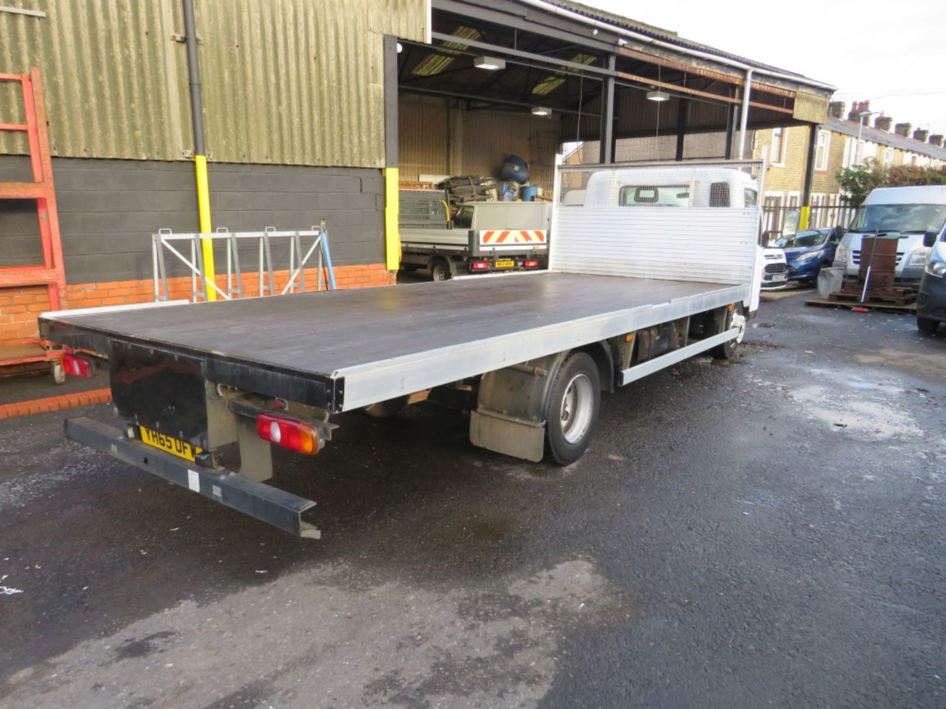 65 reg MITSUBISHI FUSO CANTER 7C15 43 FLAT BED, 1ST REG 09/15, 123010M, V5 HERE, 1 OWNER FROM NEW [ - Image 4 of 5