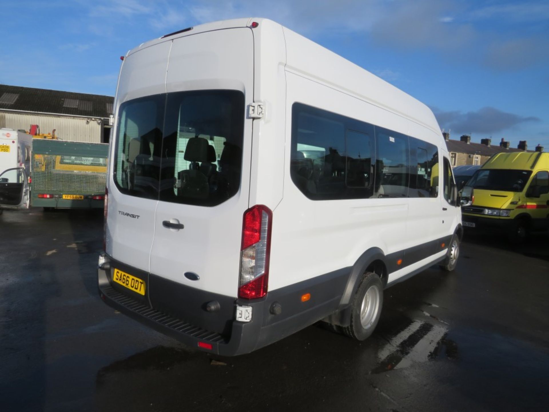 66 reg FORD TRANSIT 460 ECONETIC TECH MINIBUS, 1ST REG 10/16, TEST 04/21, 40791KM WARRANTED, V5 - Image 4 of 6