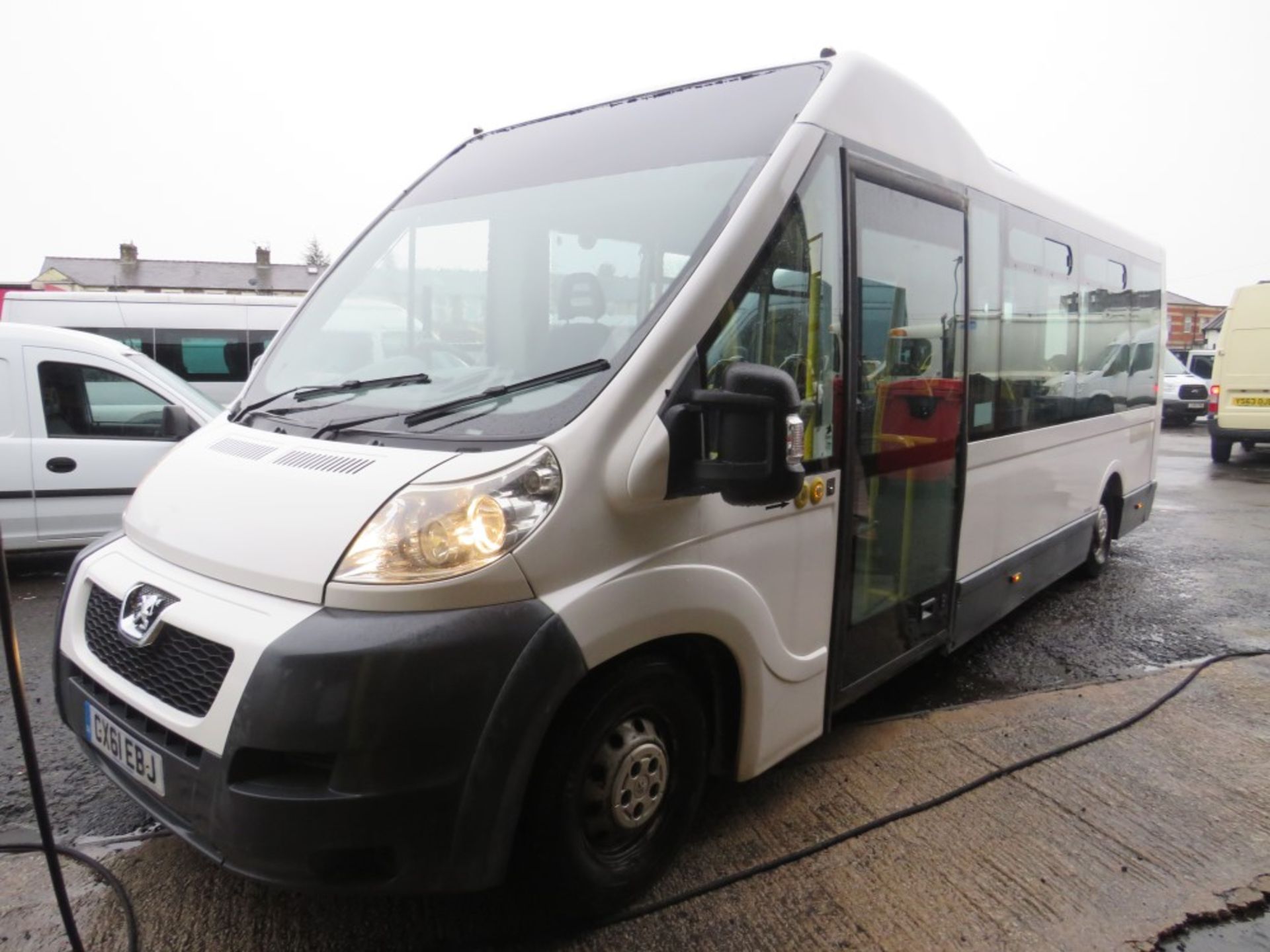 61 reg PEUGEOT BOXER 17 SEAT MINIBUS (DIRECT COUNCIL) 1ST REG 09/11, TEST 09/21, 38792M WARRANTED, - Image 2 of 6