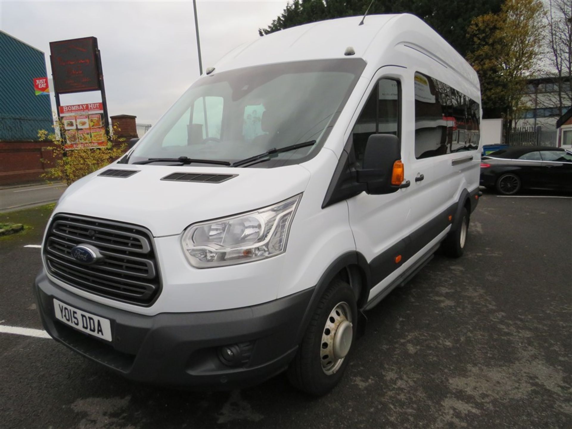 15 reg FORD TRANSIT TREND 2.2 17 SEAT EURO 6 MINIBUS (LOCATION PAIDHAM) 1ST REG 08/15, TEST 08/21, - Image 2 of 8